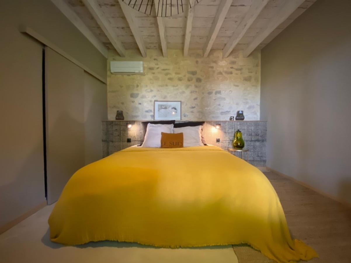Chambre Lit King-Size - Vue sur Piscine