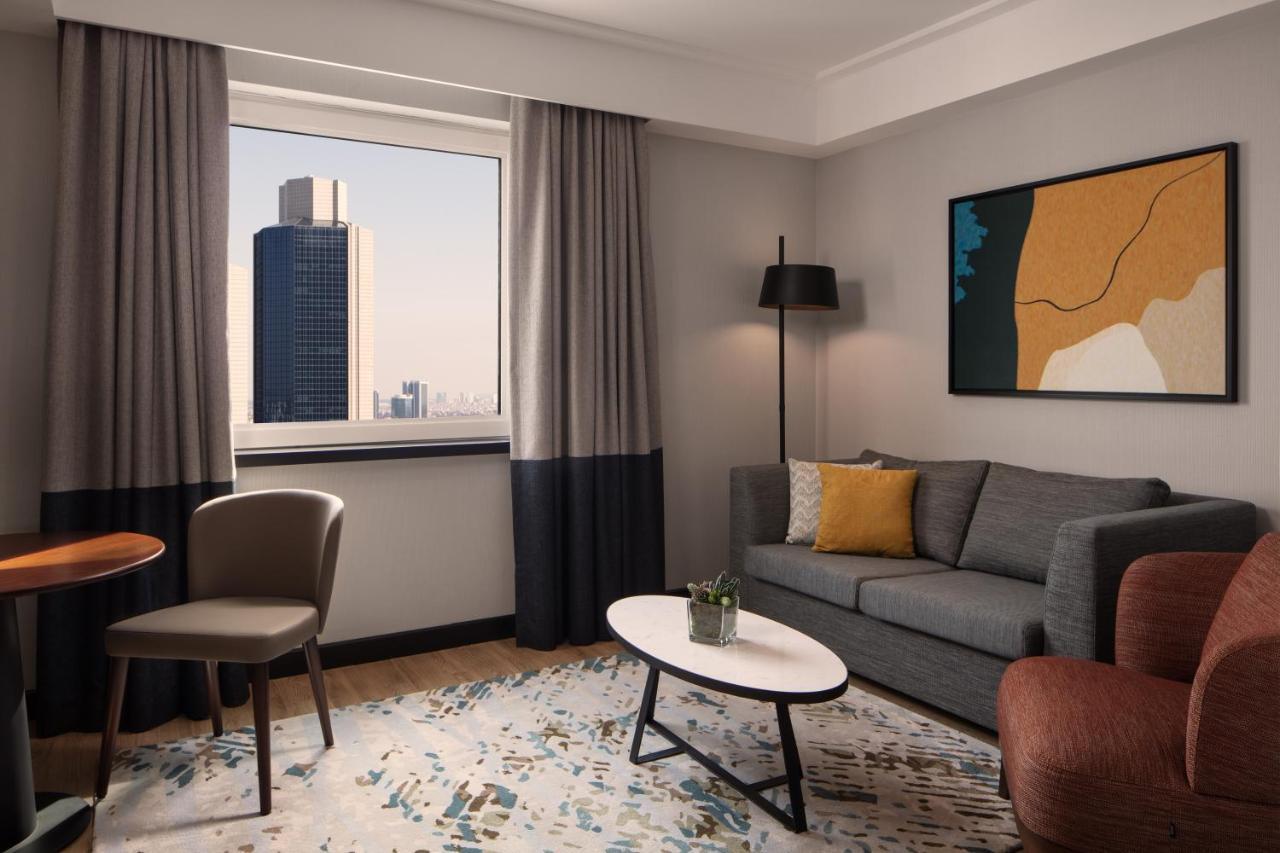 Suite d'Angle - Vue Panoramique sur Ville