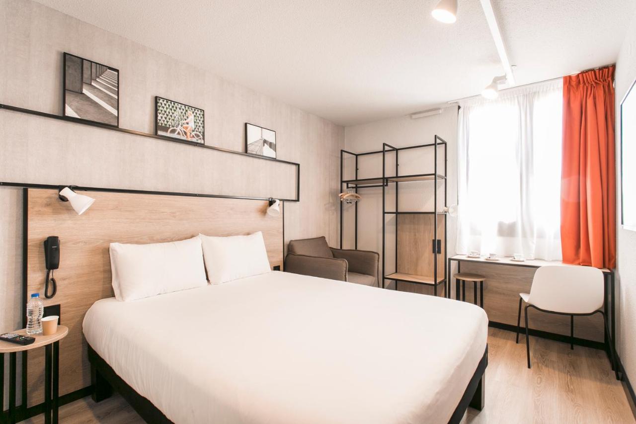 Chambre Standard avec Un Lit Double & Un Canapé-Lit