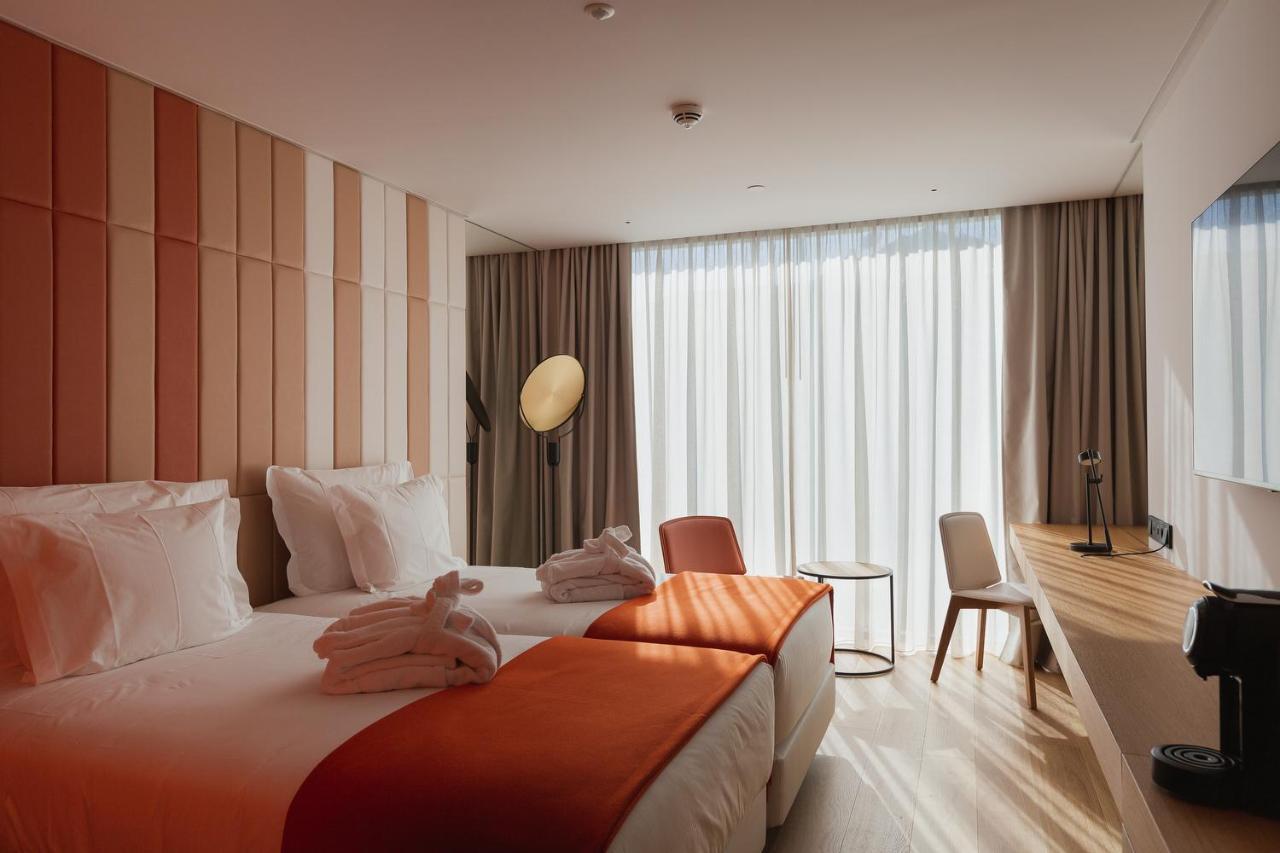 Chambre Double Communicante - Vue sur Spectacle (4 Adultes)