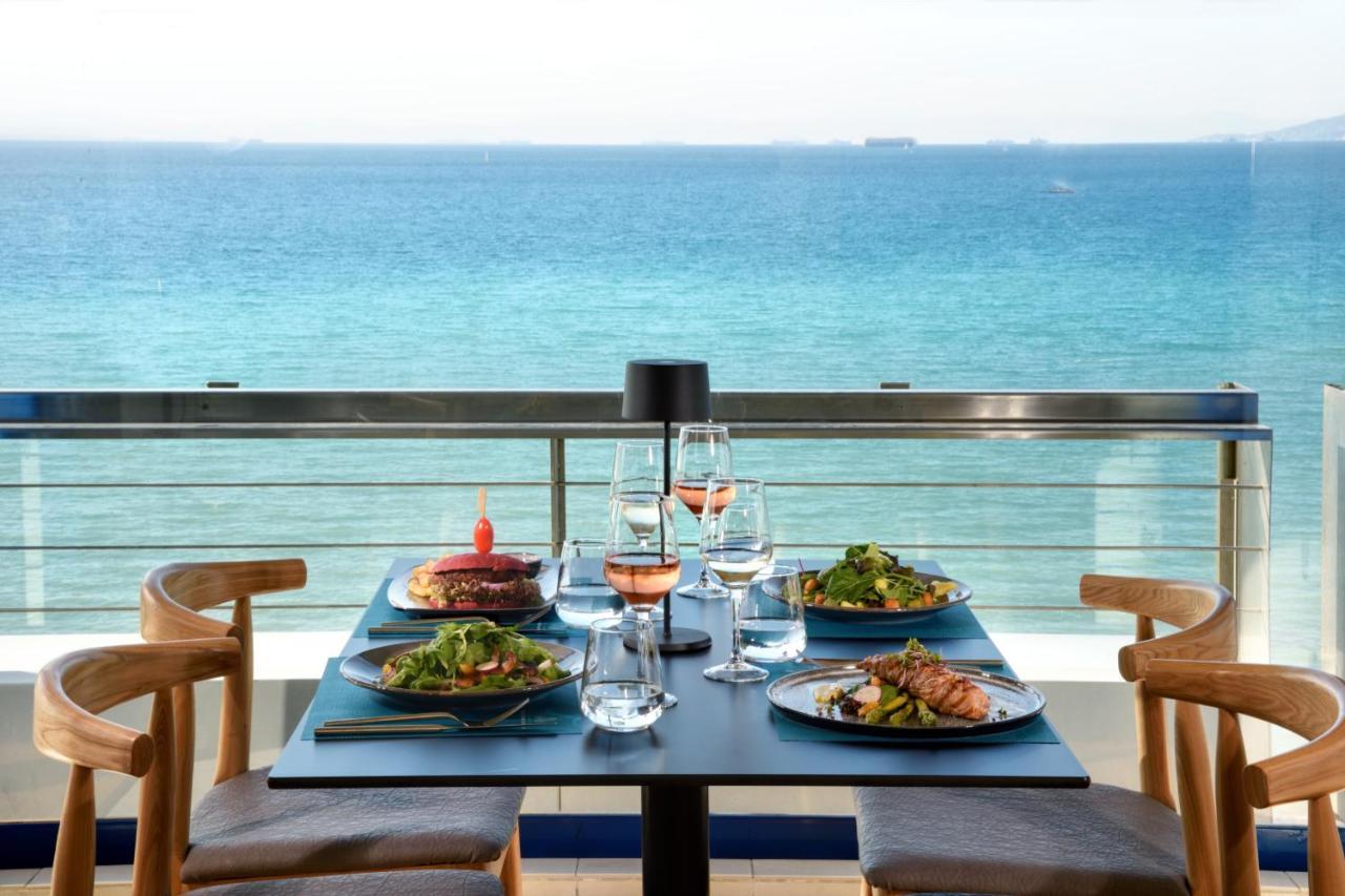 Chambre Double ou Lits Jumeaux - Vue sur Mer