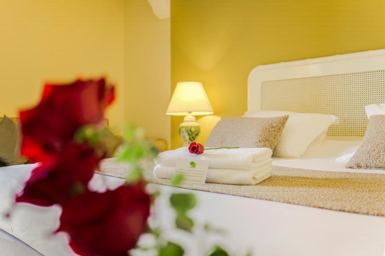 Chambre Double - Vue sur Piscine