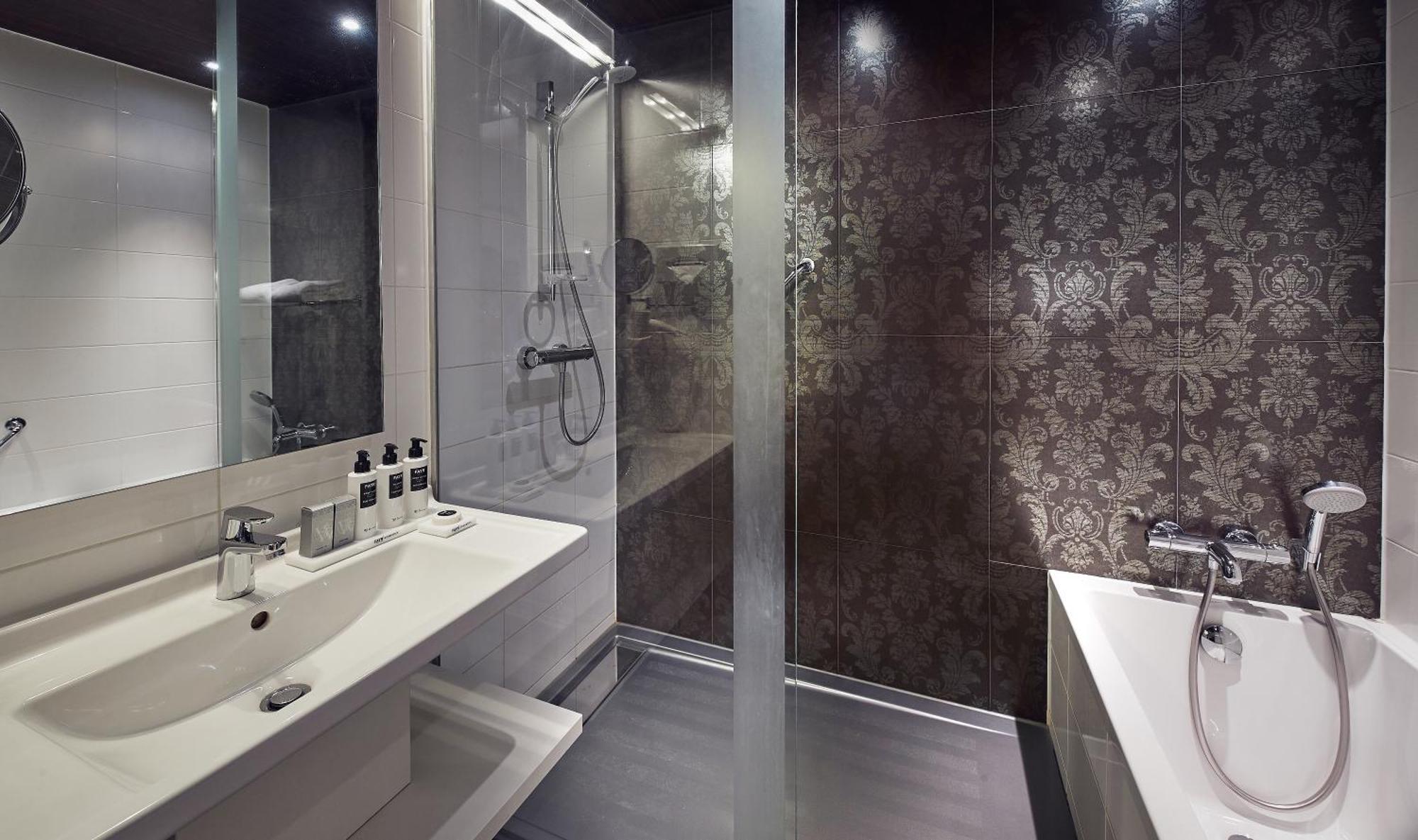 Chambre Double ou Lits Jumeaux Supérieure - Vue sur Jardin