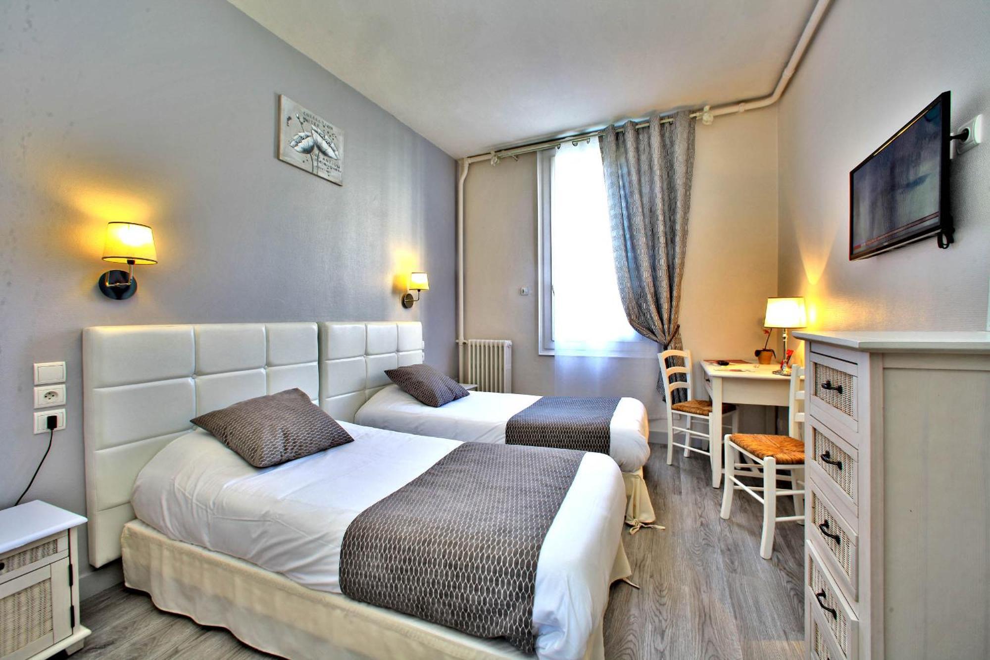 Chambre Lits Jumeaux Standard avec Climatisation