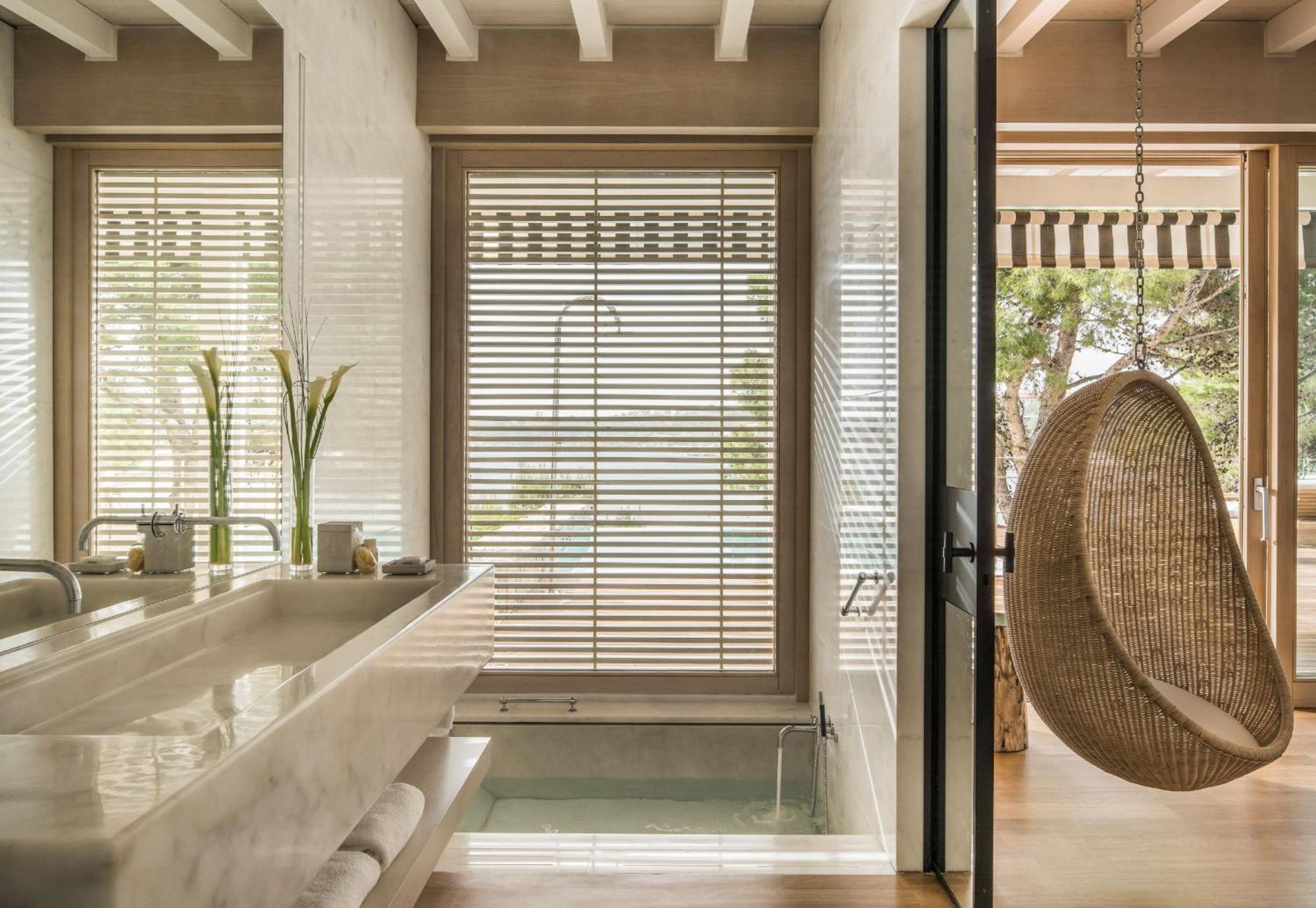 Suite Bungalow avec Piscine Privée - Vue sur Mer