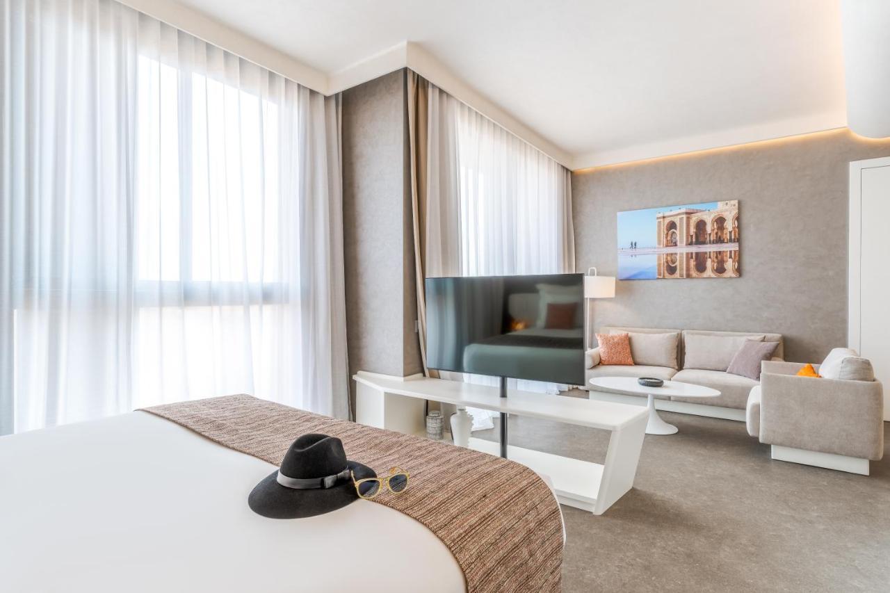 Suite Junior CR Avenue (3 Adultes)