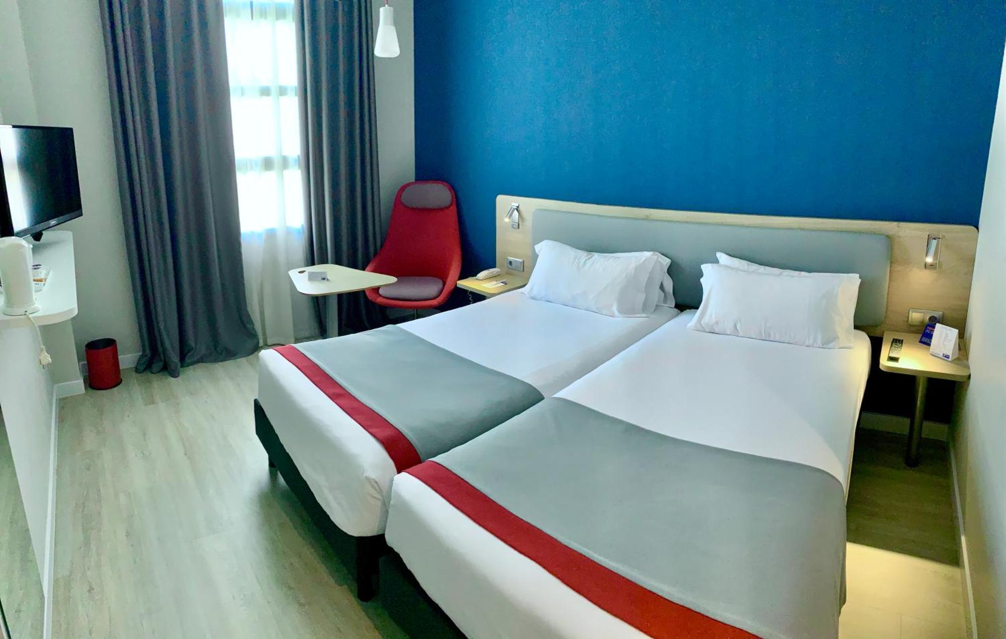 Chambre Lits Jumeaux Standard - Petit-Déjeuner Gratuit