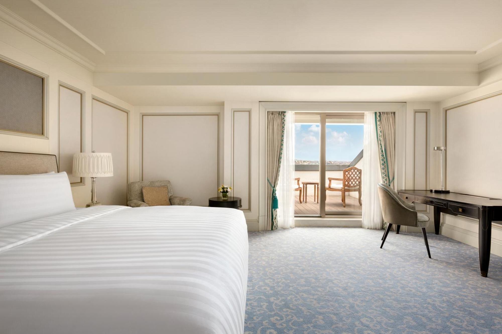 Horizon avec Terrasse - Junior Suite avec Chambre Bosphorus et Privilèges Horizon Exclusifs