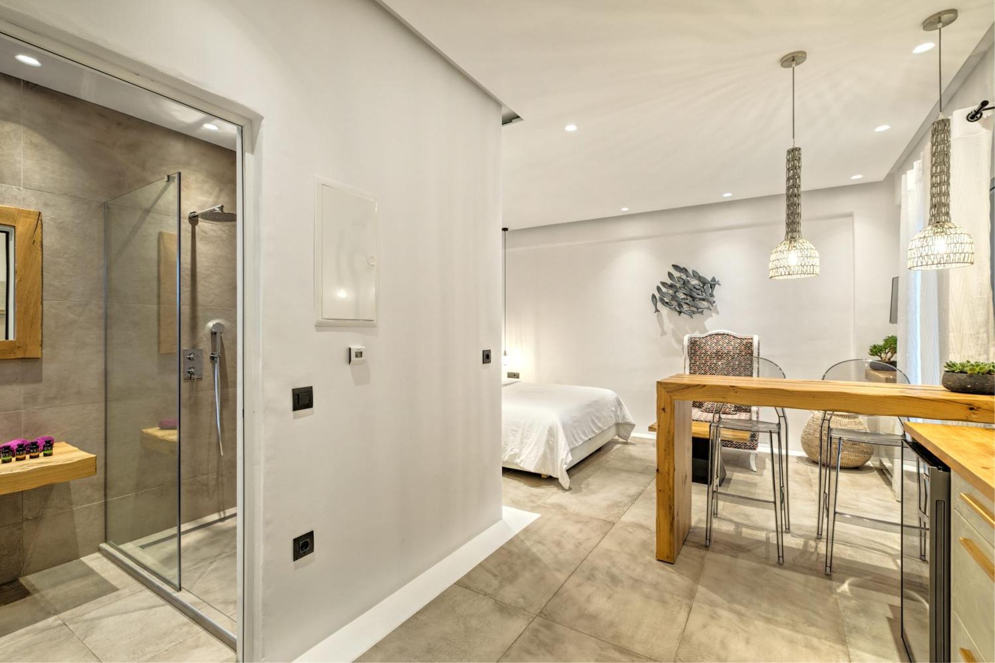 Standard Double Room with Balcony,1278994729:JPEG