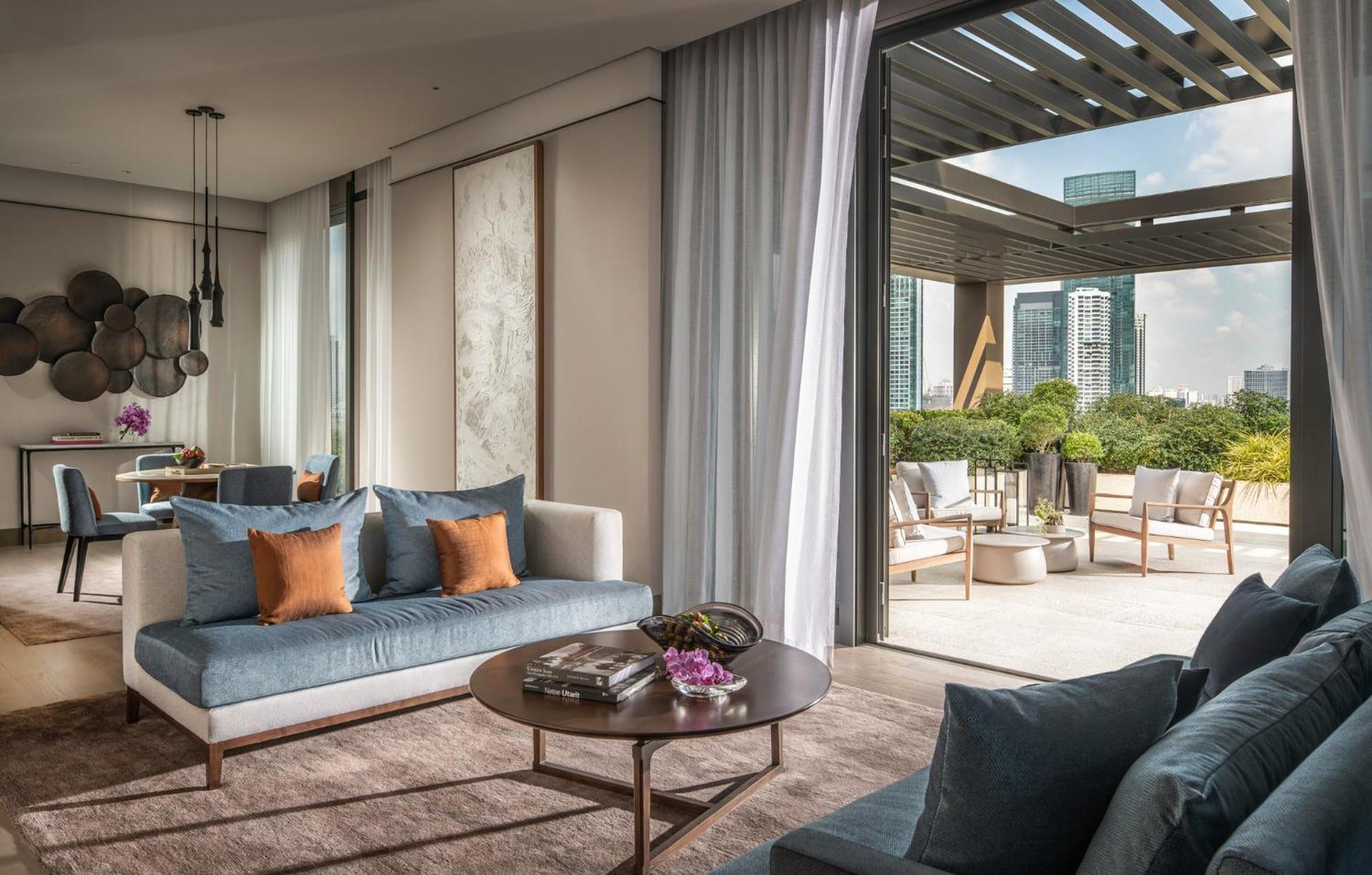 Suite 1 Chambre Lit King-Size avec Terrasse - Côté Rivière