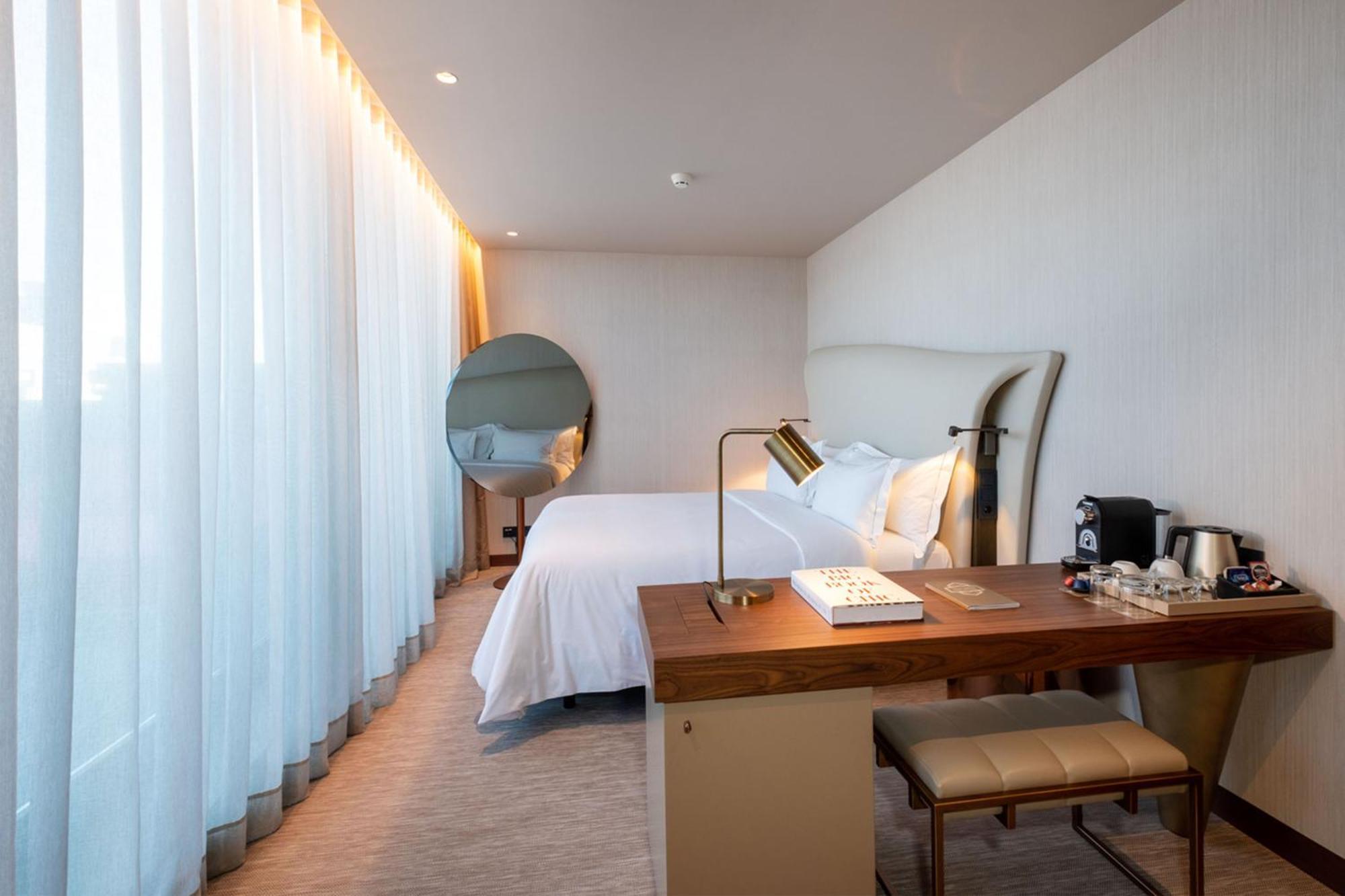 Chambre Double Supérieure avec Bain à Remous