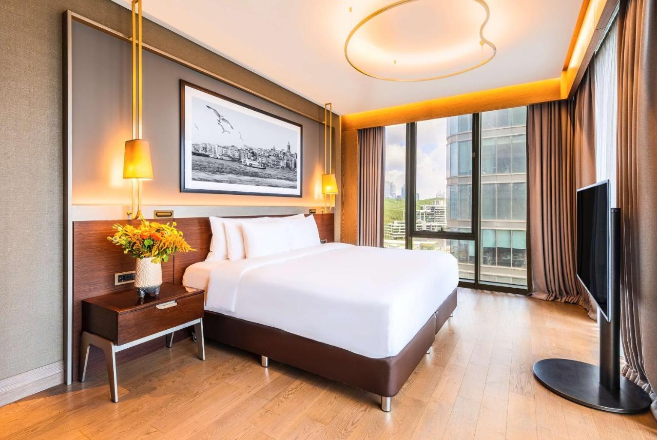 Suite 1 Chambre - Vue sur Ville et Forêt - Accès au Salon Gratuit