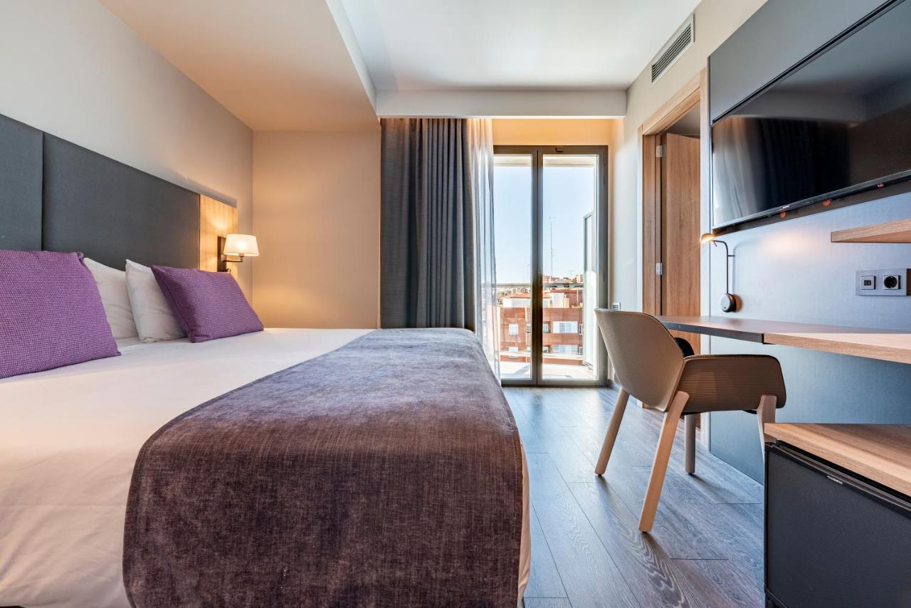 Chambre Double avec Balcon - Vue sur Ville