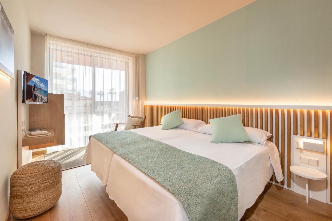 Chambre Double ou Lits Jumeaux Premium avec Accès au Spa - Vue Latérale sur Mer