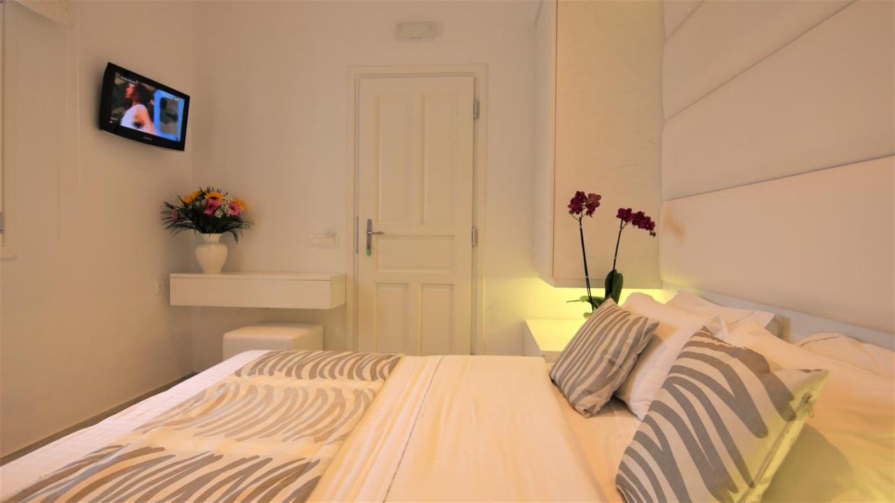Chambre Double ou Lits Jumeaux Confortable - Vue sur Jardin Commun