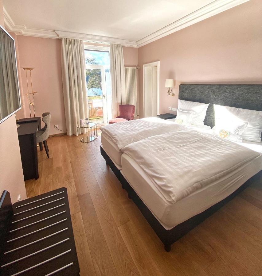 Chambre Double Classique avec Vue sur le Lac et Balcon