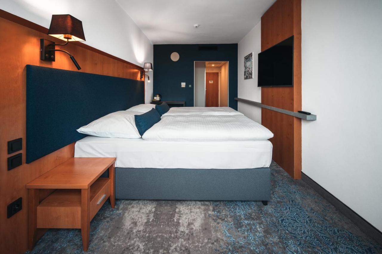 Chambre Double Classique avec Accès Gratuit à la Piscine