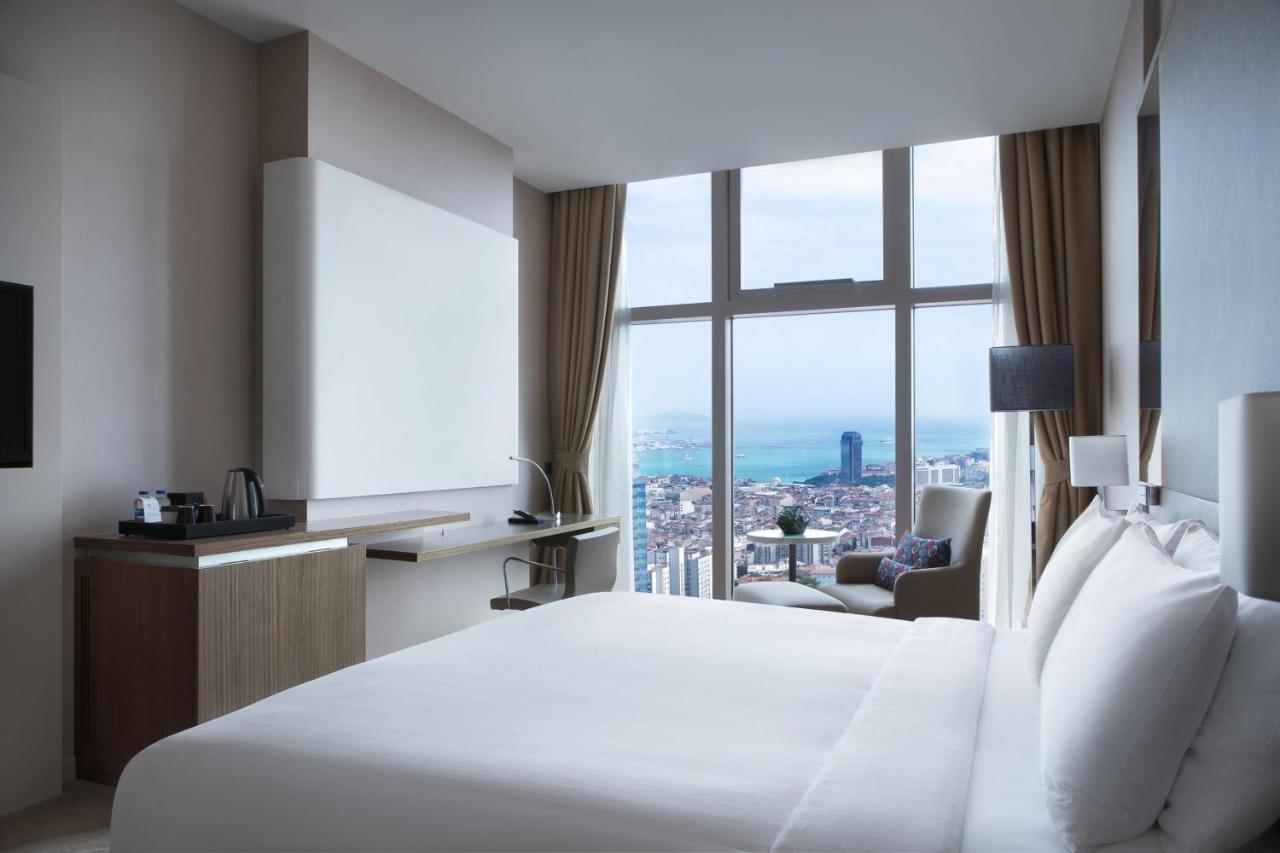 Executive King Room Sea View Lounge Access,1393136708:JPEG