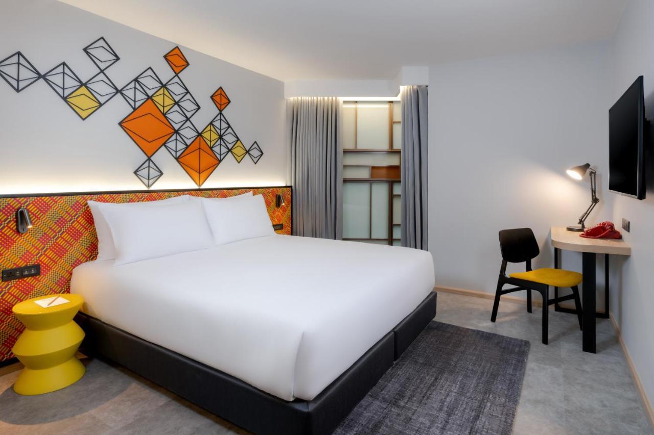 Chambre Lit King-Size Premium - Vue sur Atrium