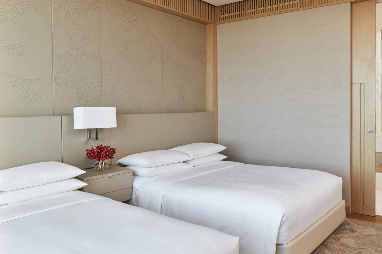 Chambre Double avec 2 Lits Doubles - Étage Supérieur - Accès au Salon Exécutif