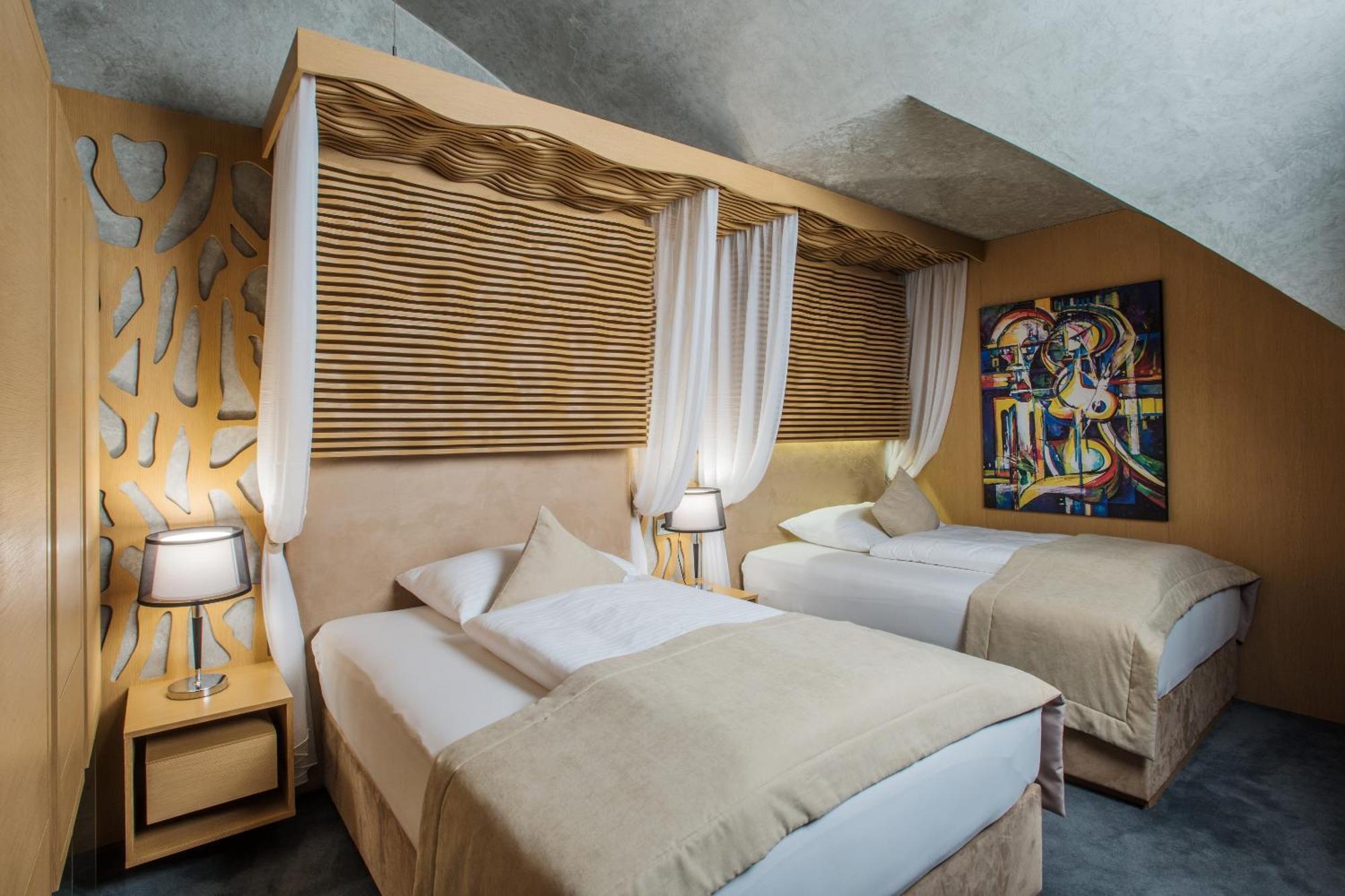 Appartement panoramique de luxe avec baignoire - Accès à l’espace aquatique et sauna
