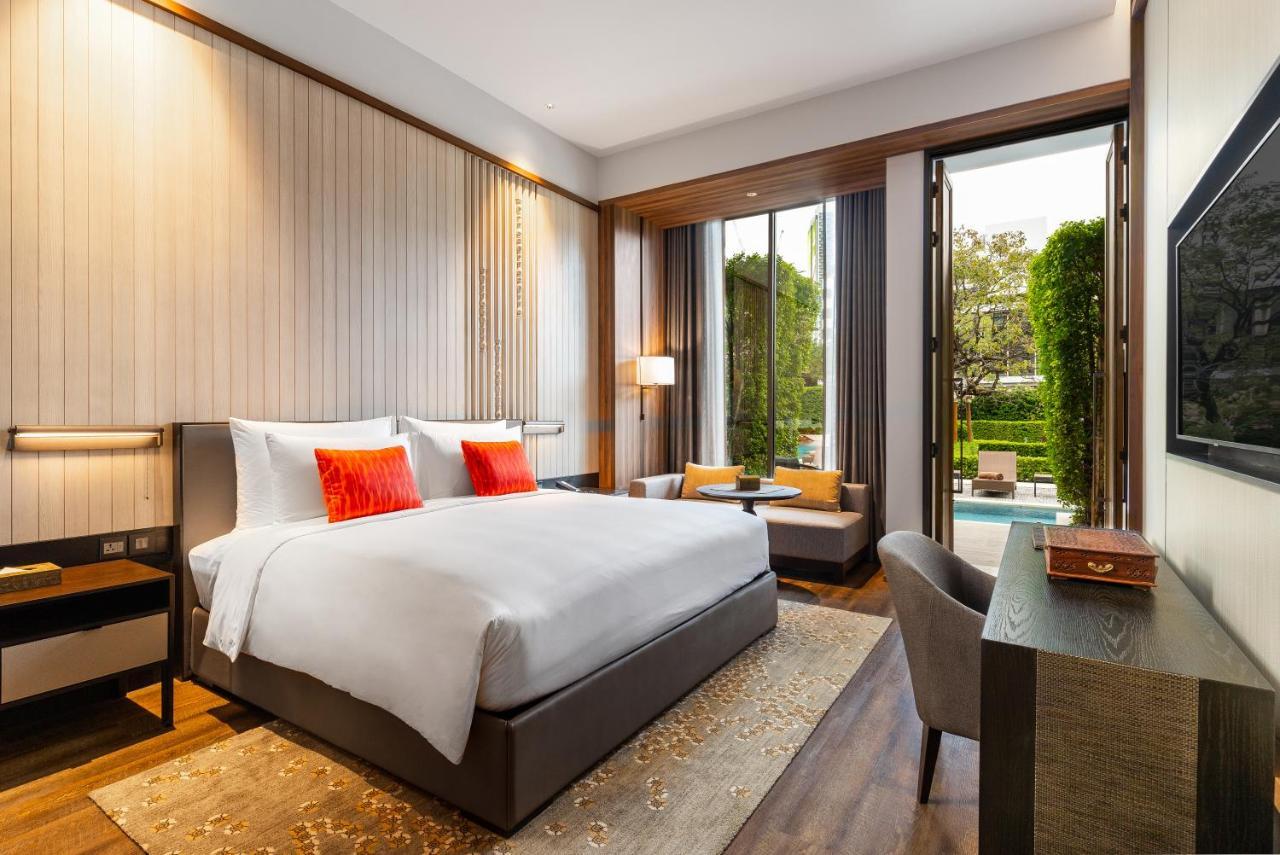 Hébergement Lit King-Size Deluxe avec Accès à la Piscine