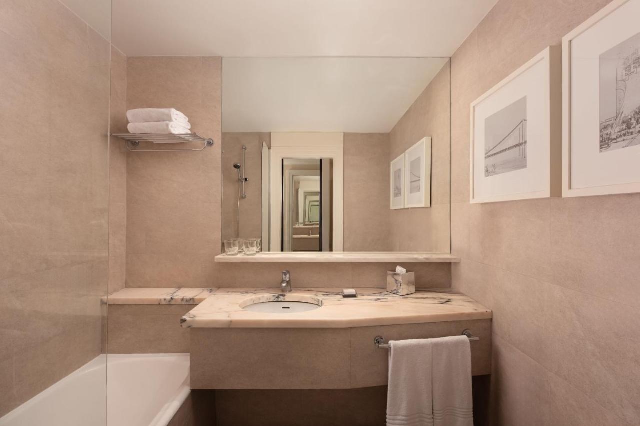 Chambre 2 Lits Jumeaux/Simples - Vue sur Piscine