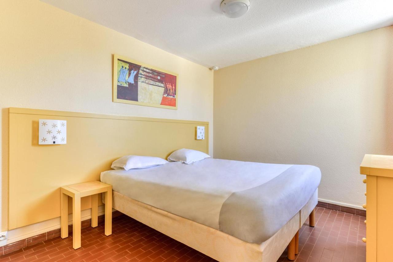 One-Bedroom Apartment,1588121194:JPEG