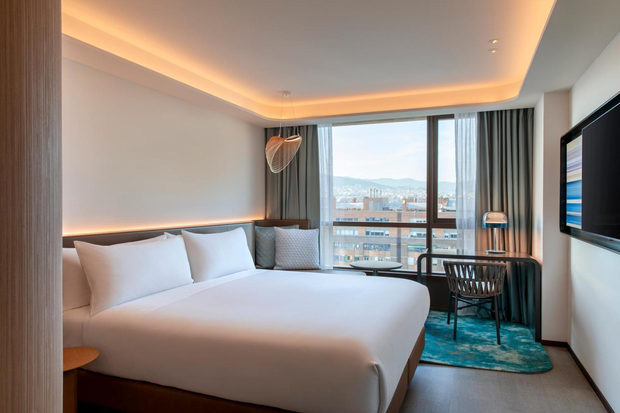 Chambre Lit King-Size - Vue sur Ville