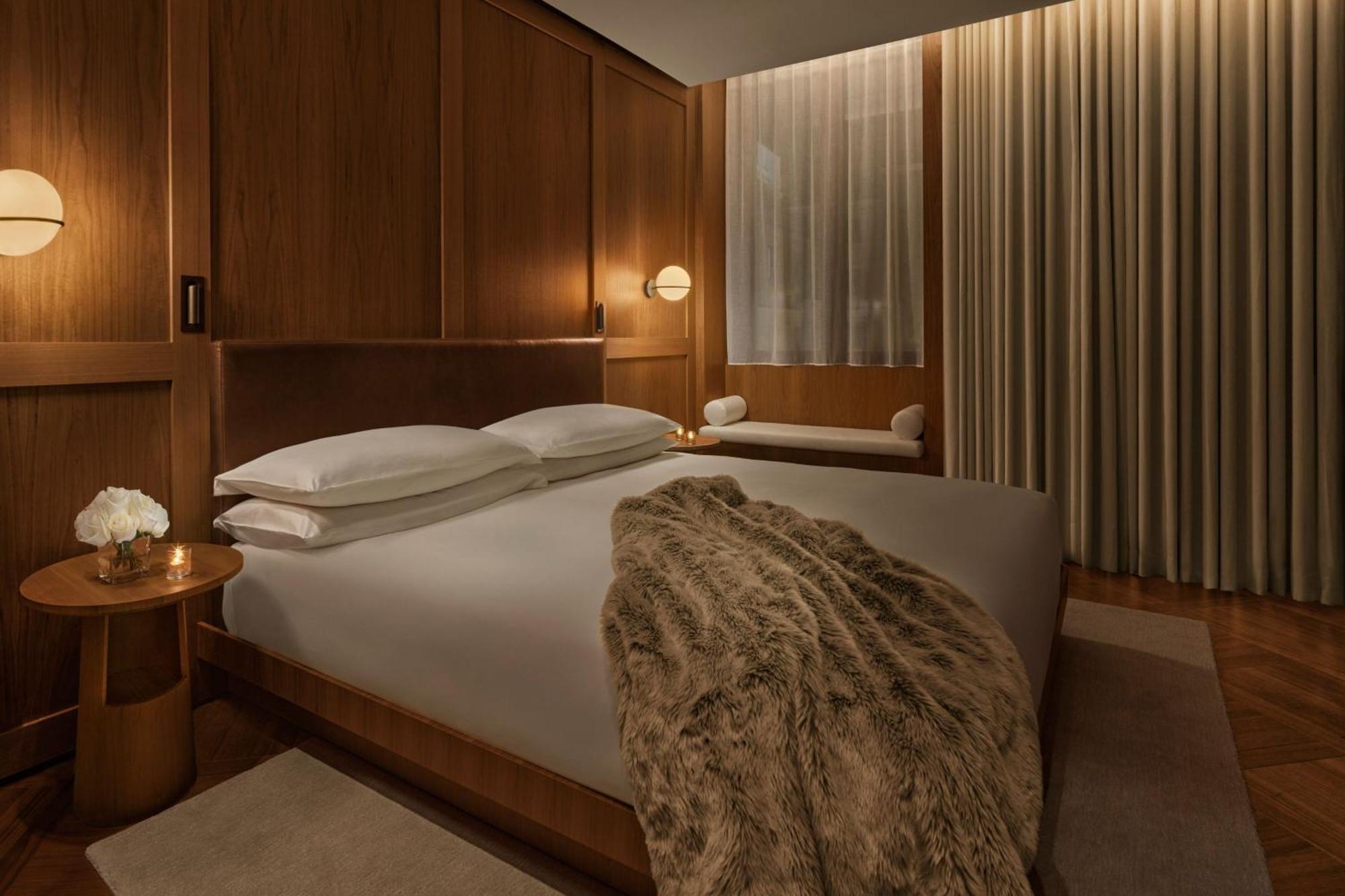 Suite 1 Chambre Lit King-Size - Vue sur Cour