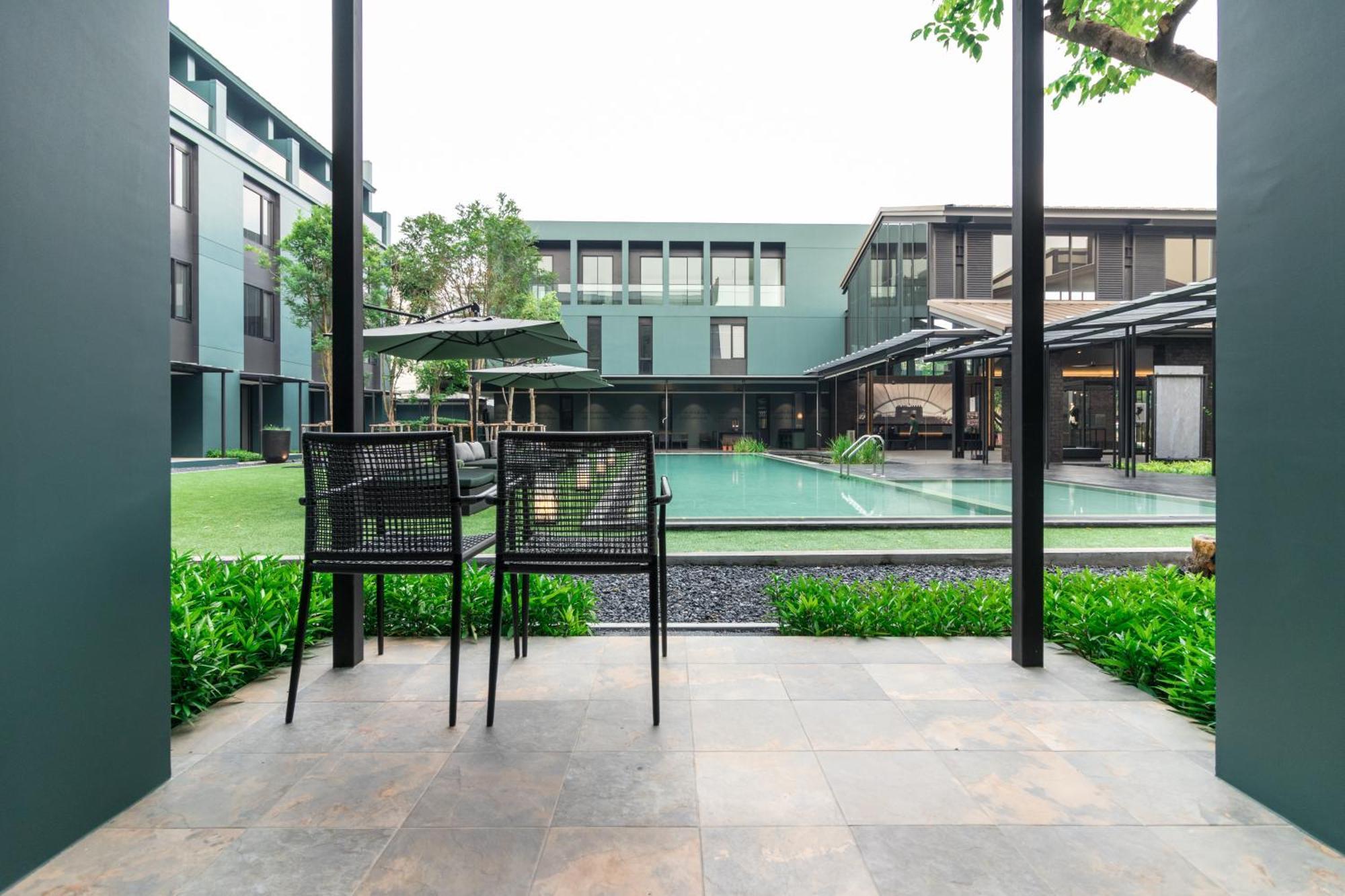 Hébergement Lakorn - Côté Piscine