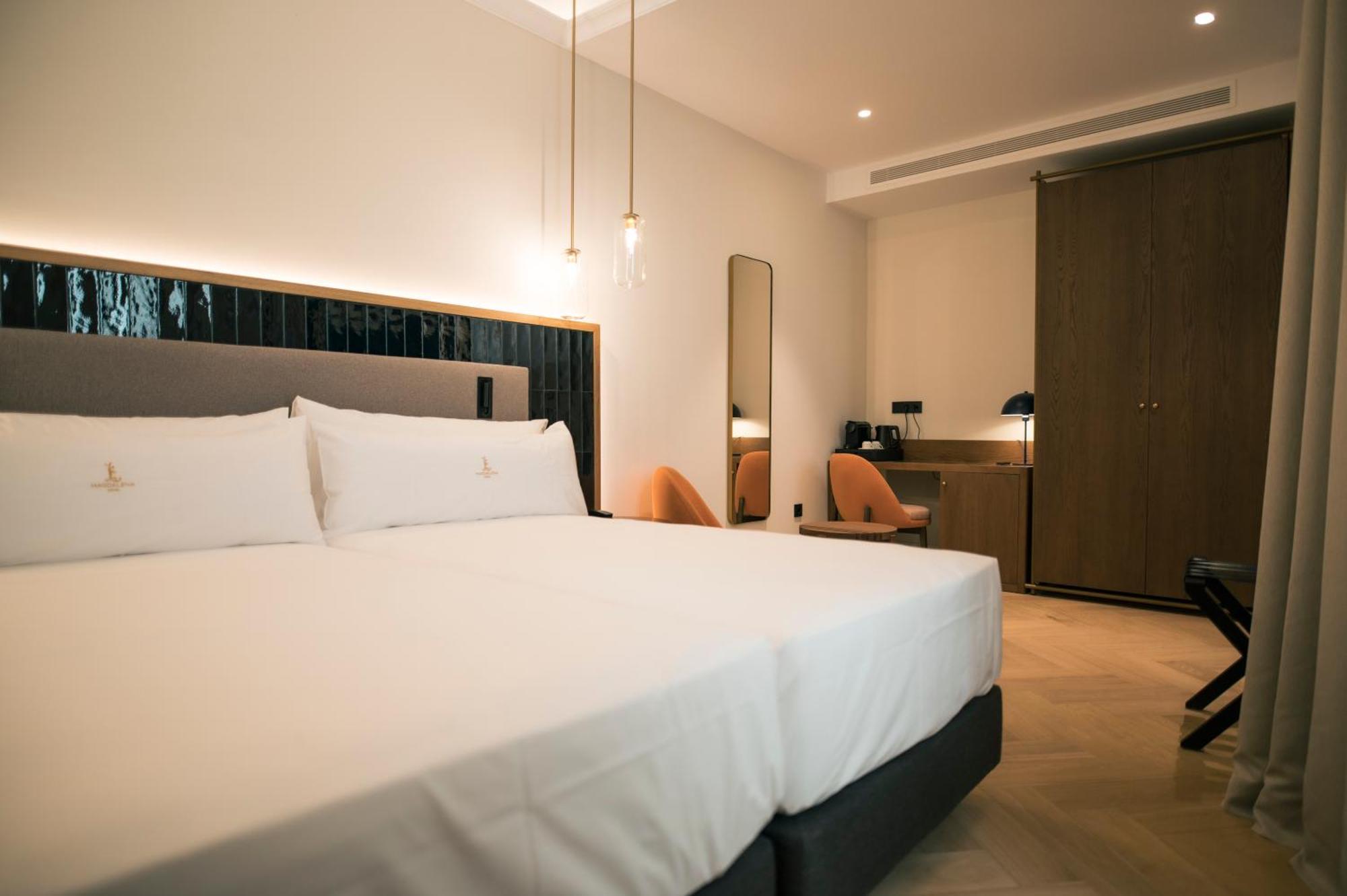 Premium Room,1545915820:JPEG