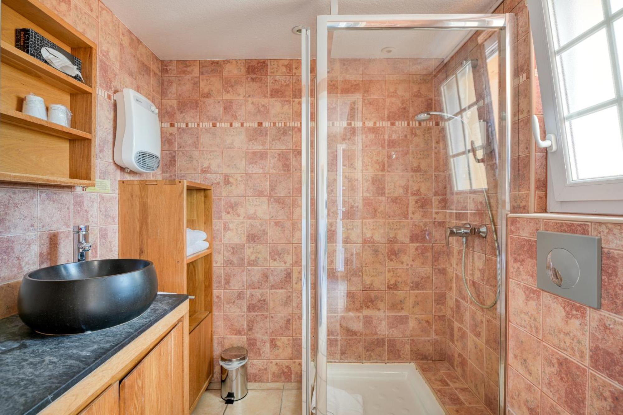 Chambre Double Supérieure avec Balcon - Vue sur Mer
