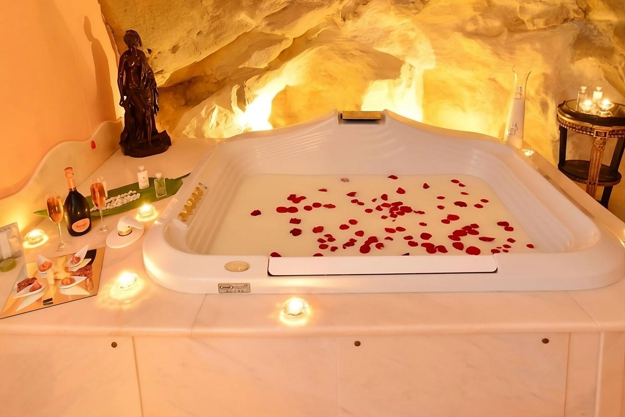 Suite Lit King-Size avec Baignoire Spa