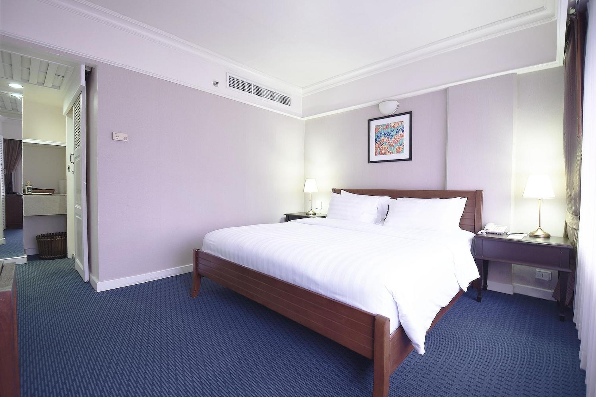 One Bedroom Suite,1576701998:JPEG