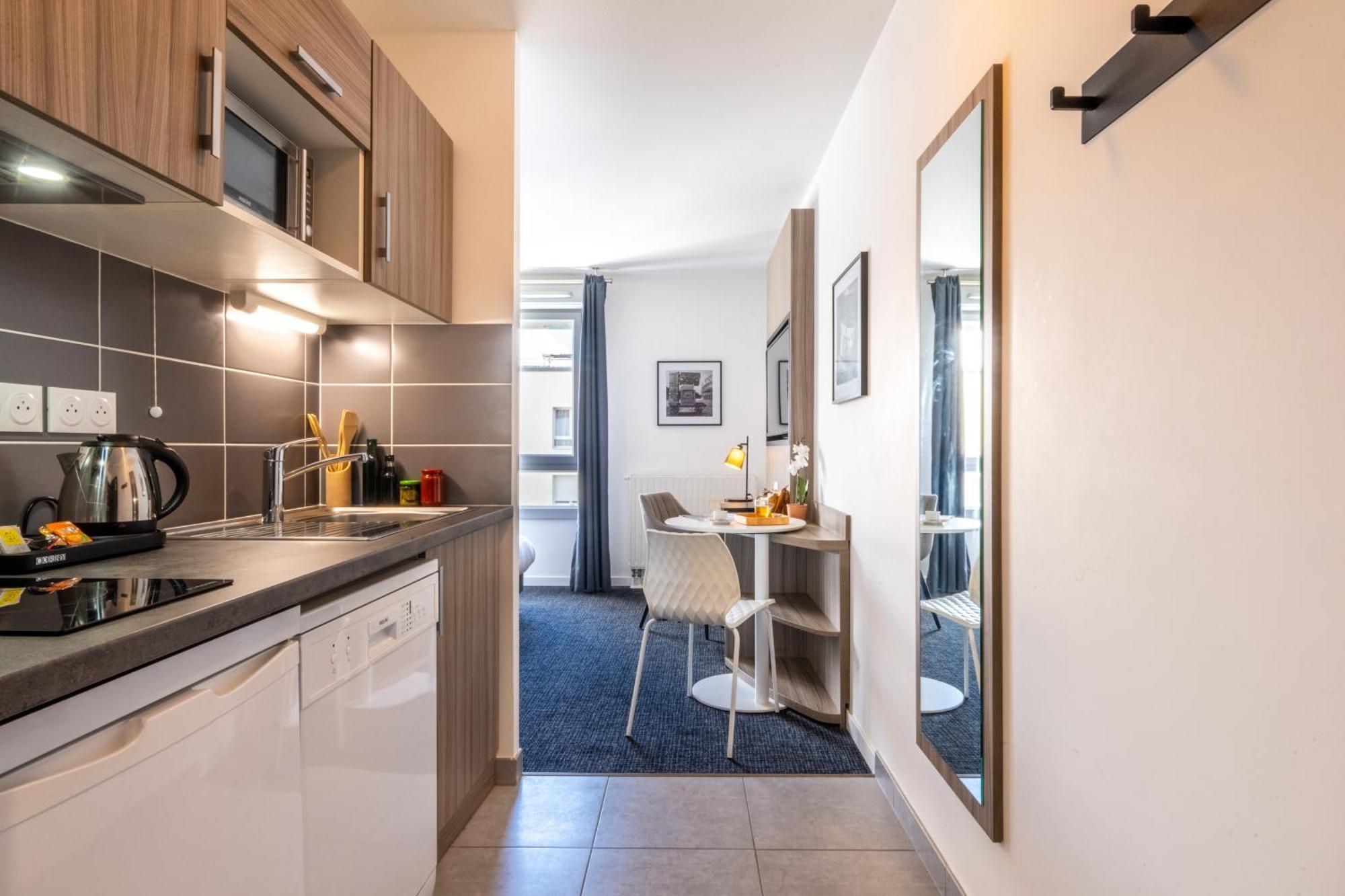 Studio Apartment,1592154415:JPEG