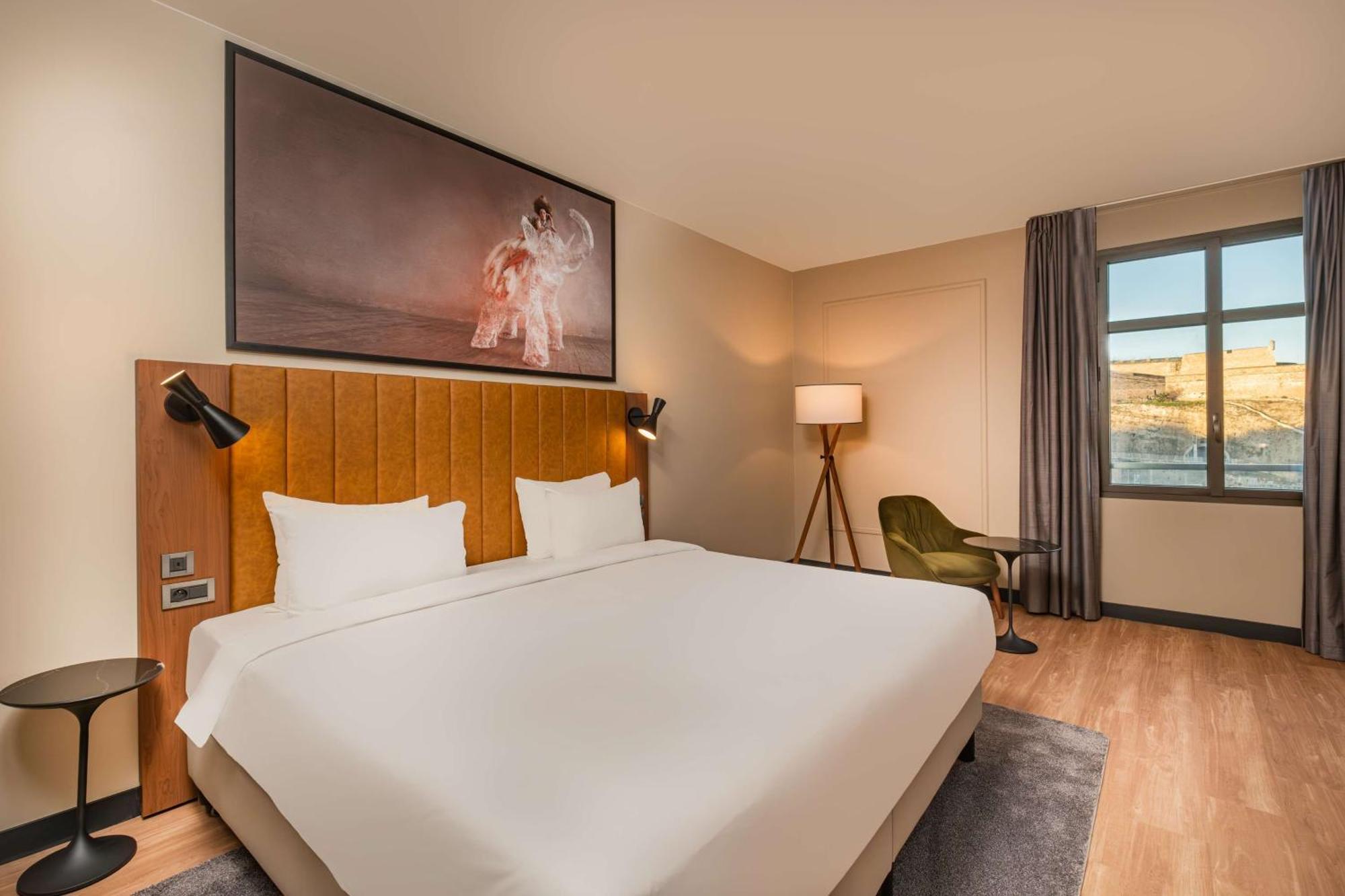Premium Room with Citadel View,1600215974:JPEG