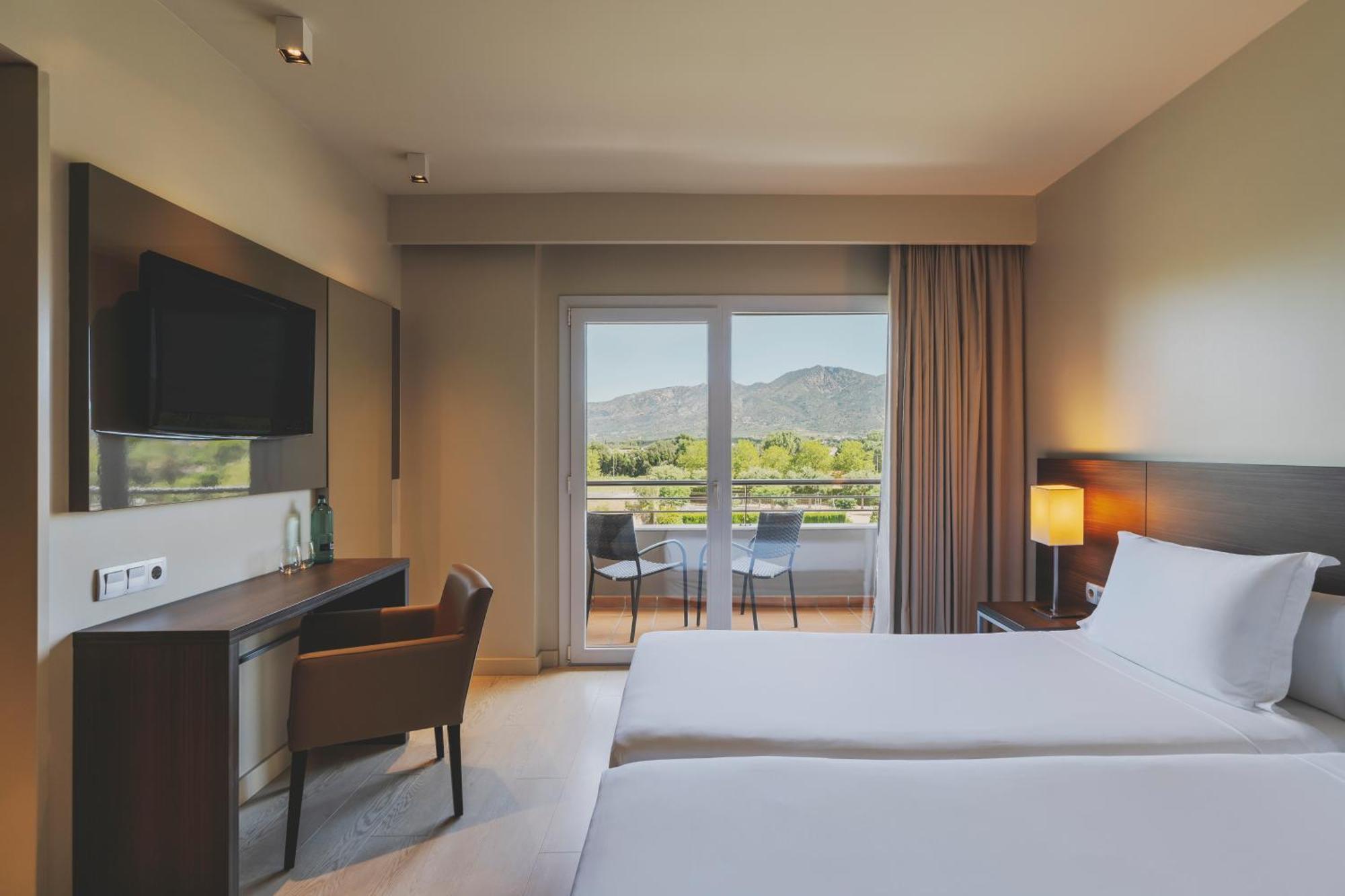 Twin Room Pool View,1771516586:JPEG