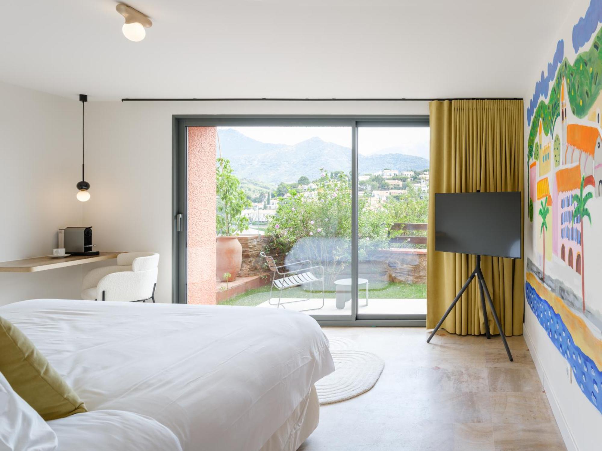 Port d'Avall - Chambre Double avec Jardin et Baignoire Extérieure - Vue sur Montagne