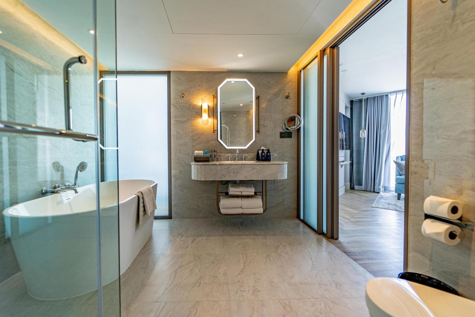 Grand Hébergement Club Deluxe avec Balcon