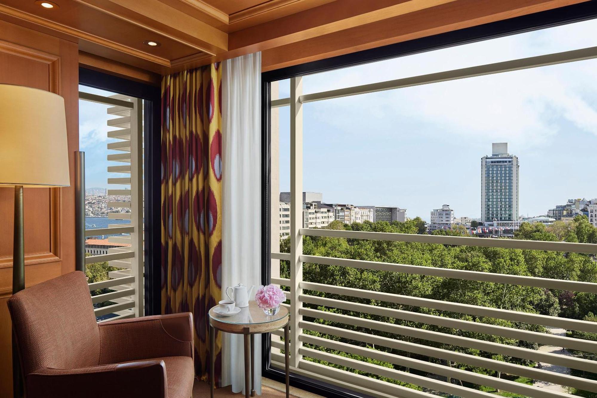Chambre Lits Jumeaux Deluxe - Vue Partielle sur Mer