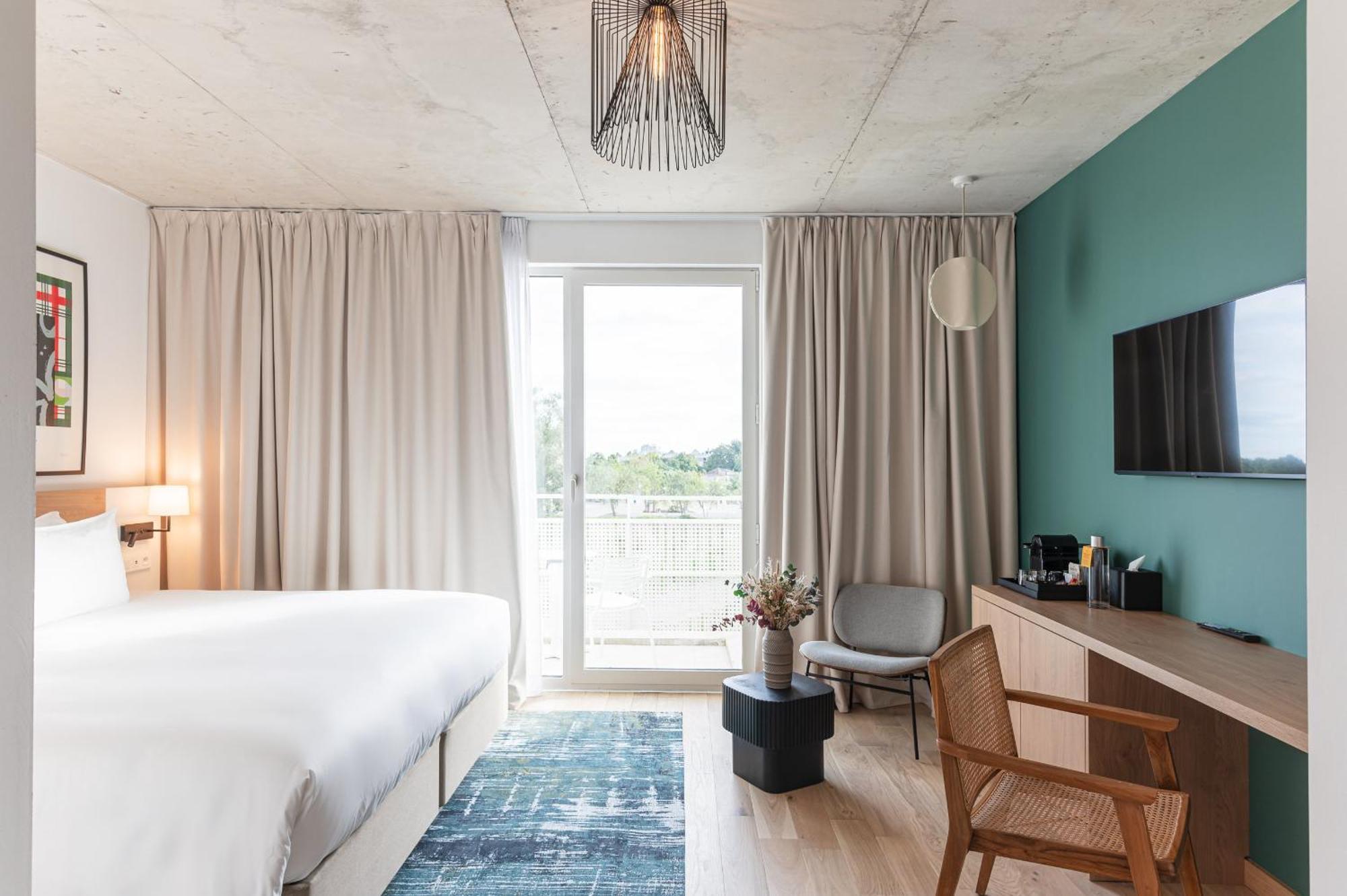 Chambre Lit King-Size Super Standard avec Balcon