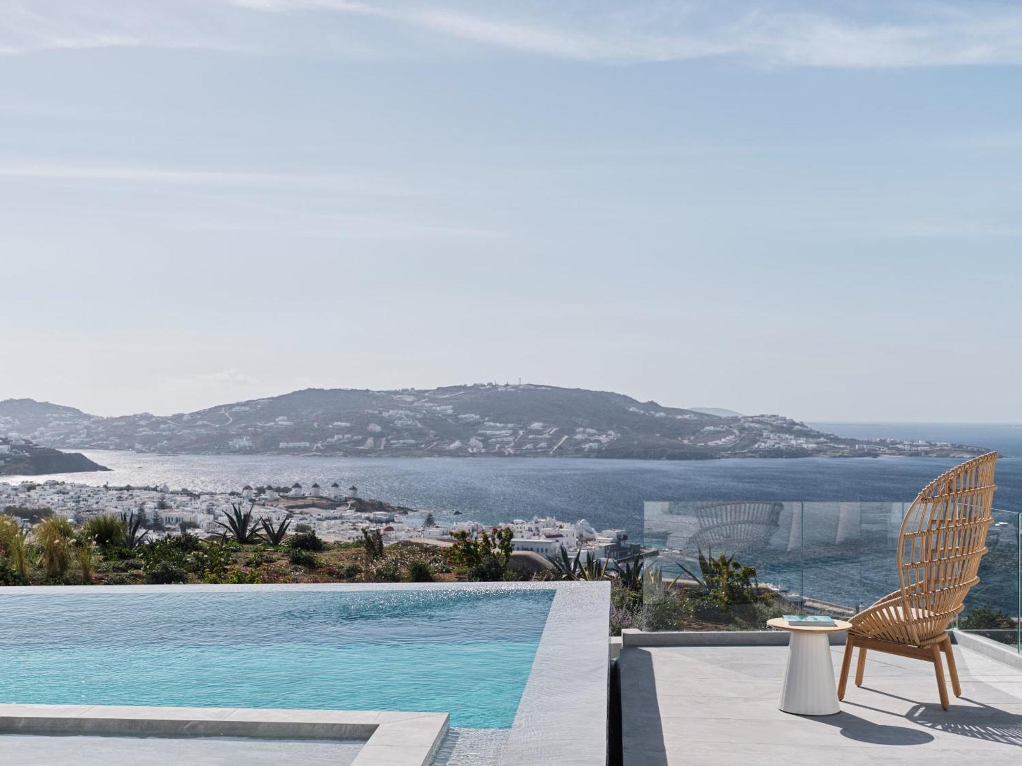 LAMDA Grand Suite with Private Pool & Sea View