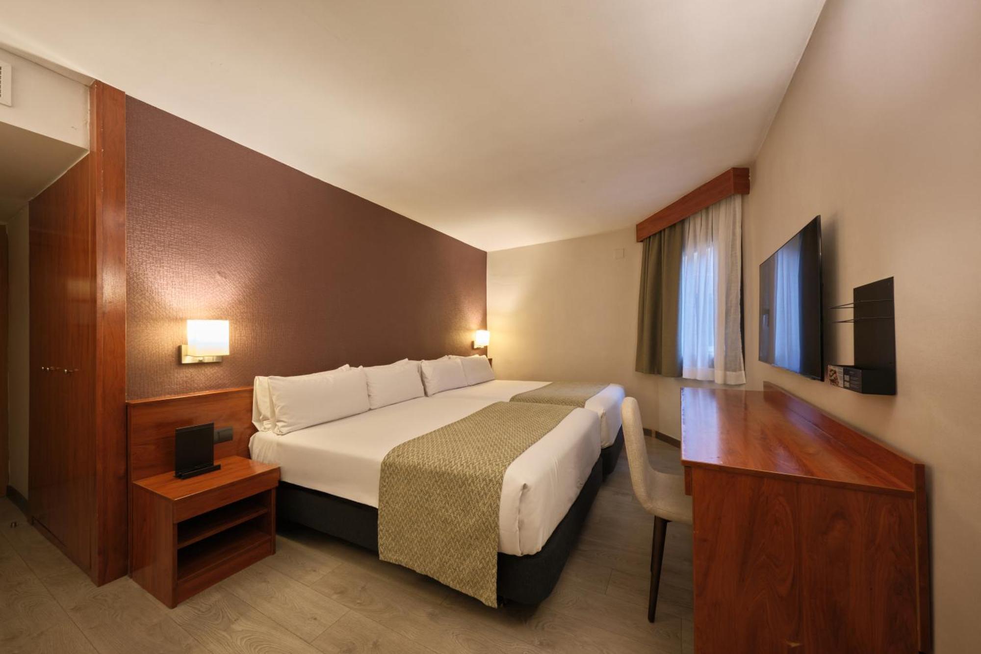 Chambre Familiale (2 Adultes et 2 Enfants)