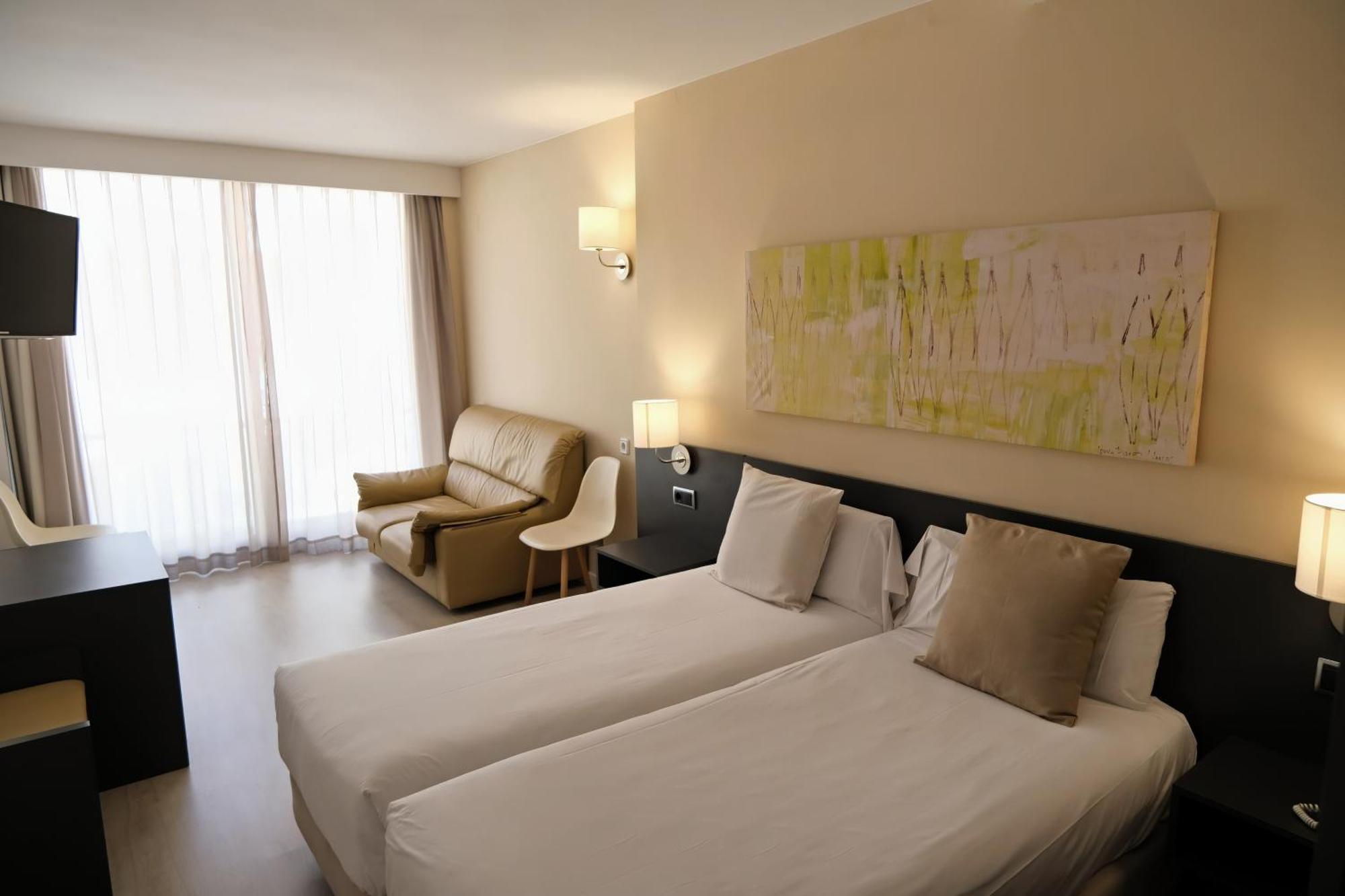 Chambre Double ou Lits Jumeaux Standard avec Balcon
