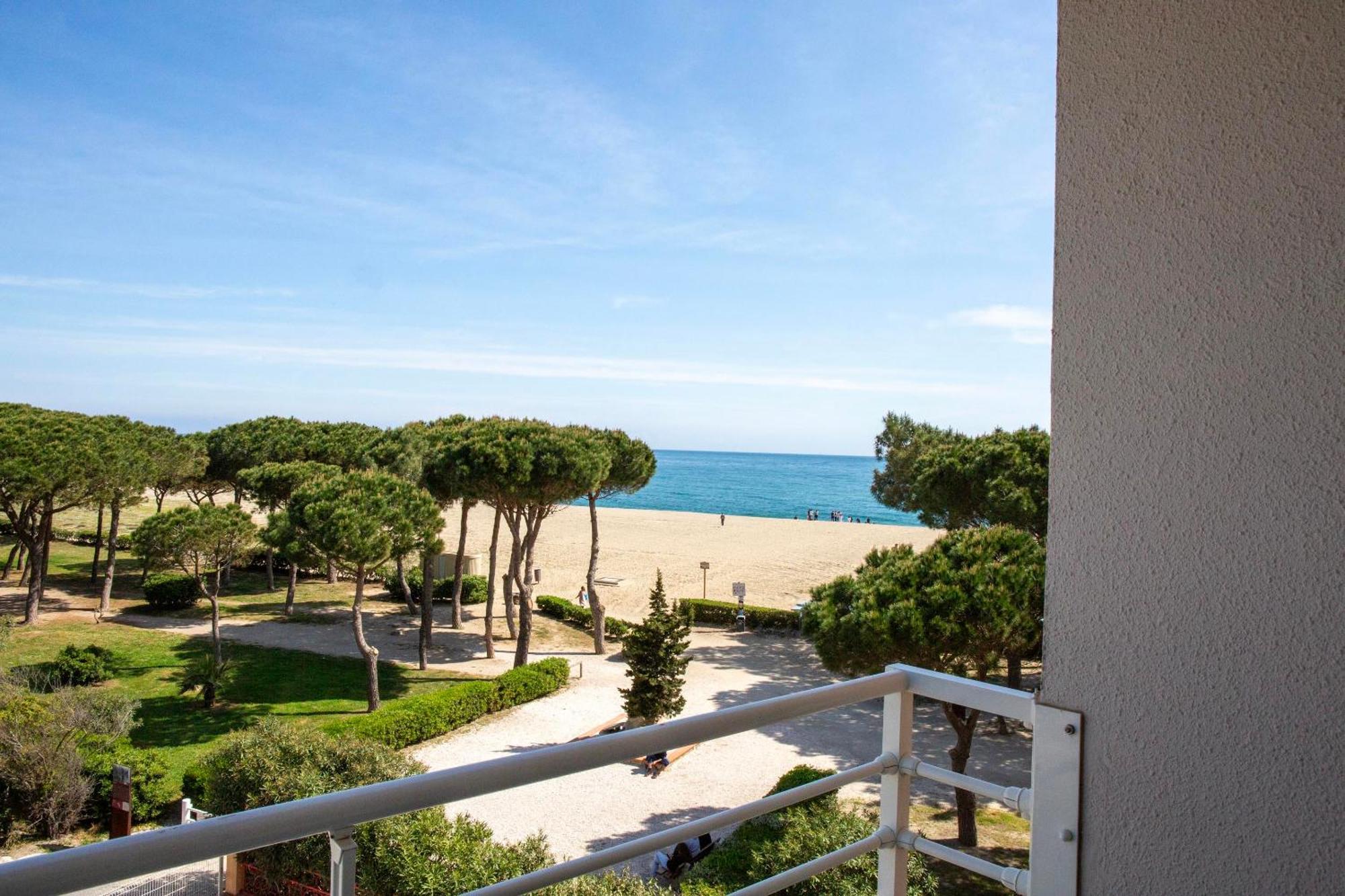 Chambre avec Balcon - Vue Latérale sur la Mer