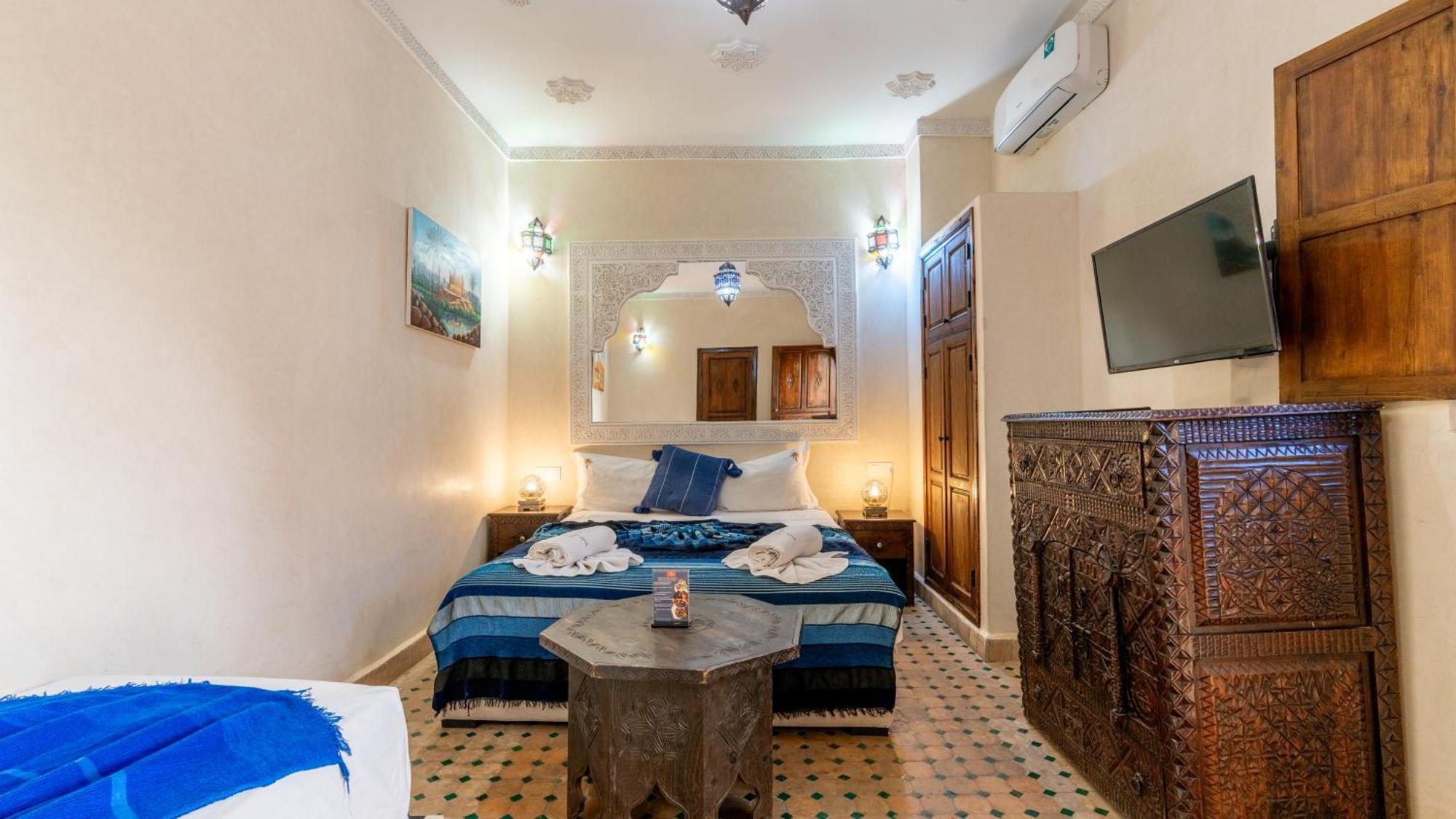 Chambre Triple - Accessible aux Personnes à Mobilité Réduite