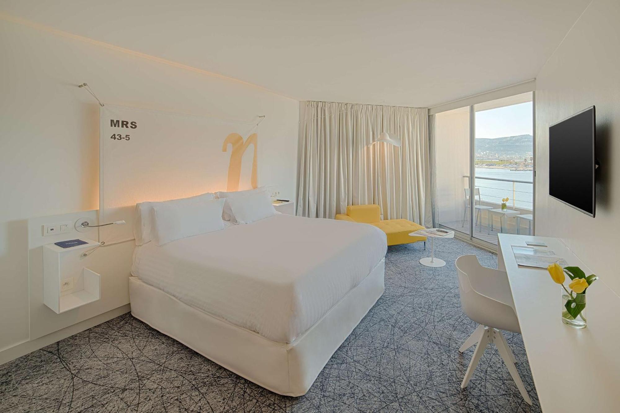 Suite Junior nhow avec Lit d’Appoint (2 Adultes + 1 Enfant) - Vue sur Mer