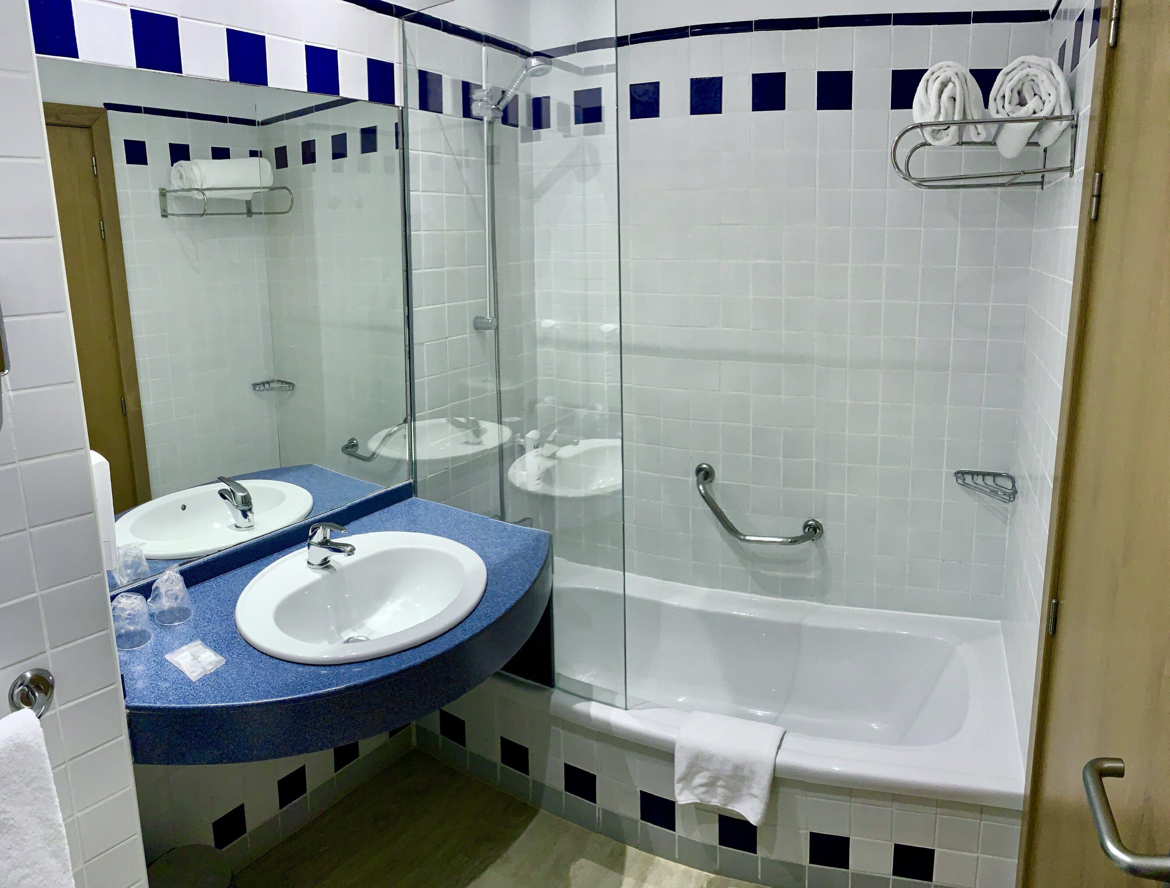 Standard Twin Room,1709693538:JPEG