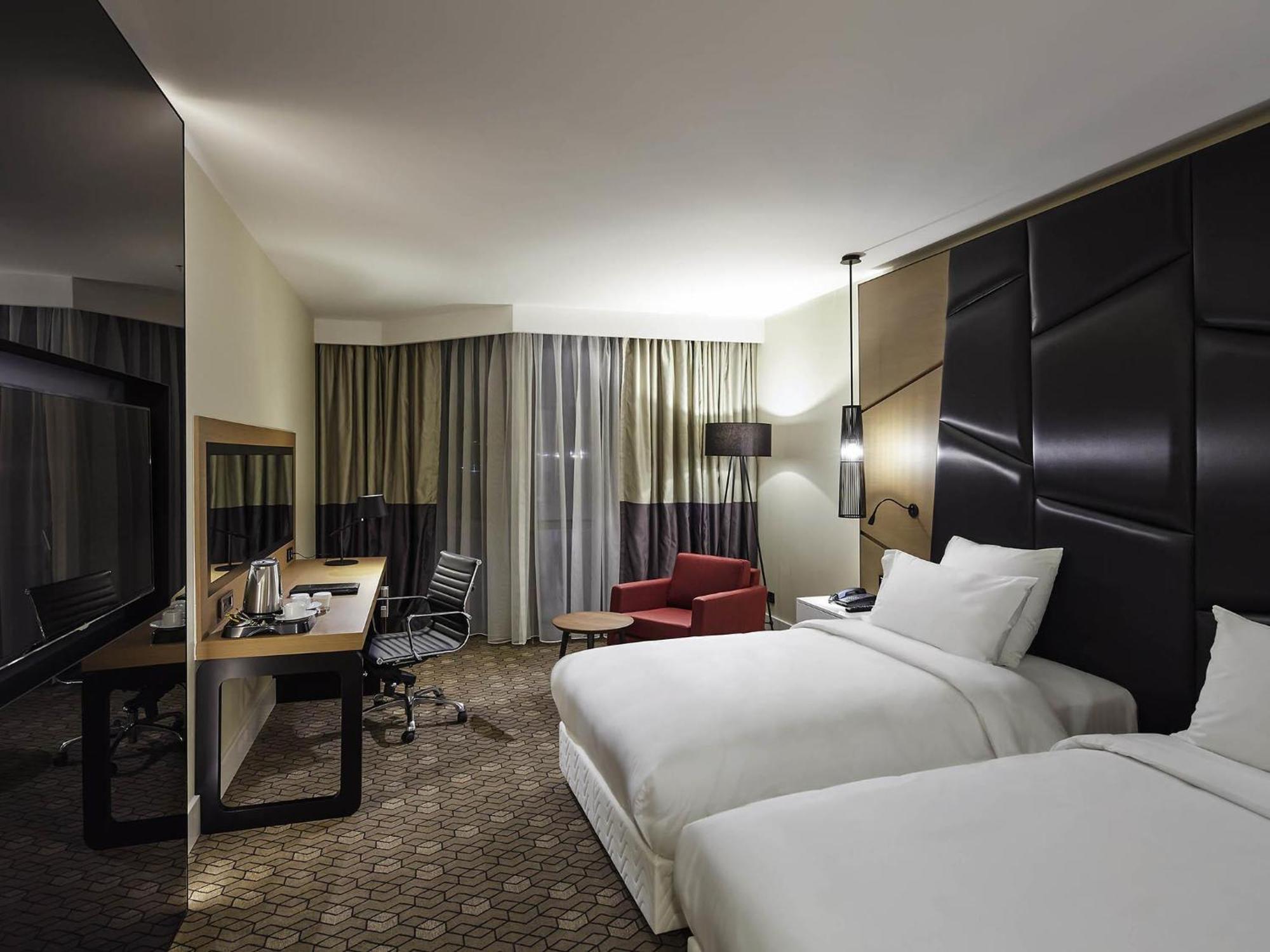 Chambre de Luxe avec Lits Jumeaux - Vue sur Ville